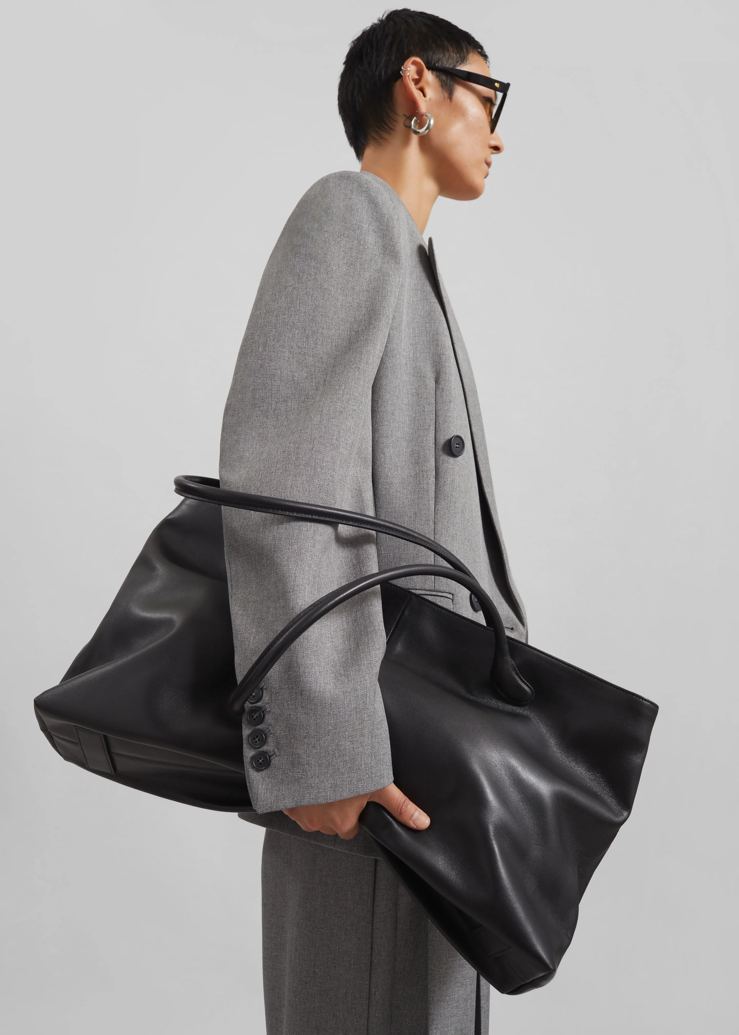 Low Classic Haricot Bag - Leather Black sold by Frankie Shop