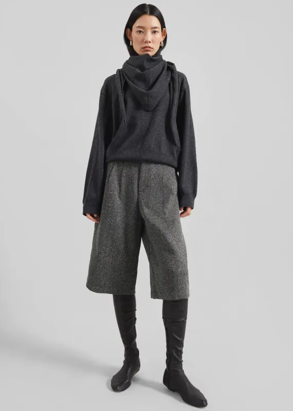 Dunley Bermuda Shorts - Charcoal Melange made by Frankie Shop