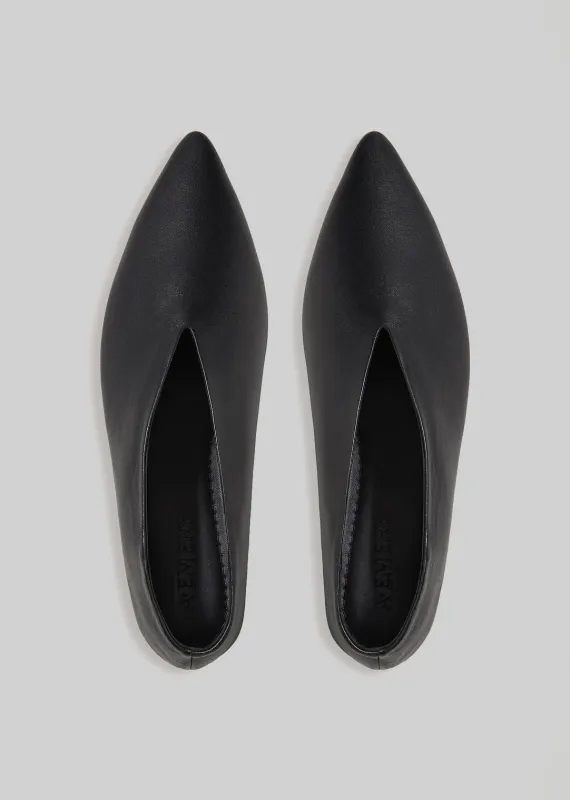 A.Emery Lima Flats - Black sold by Frankie Shop