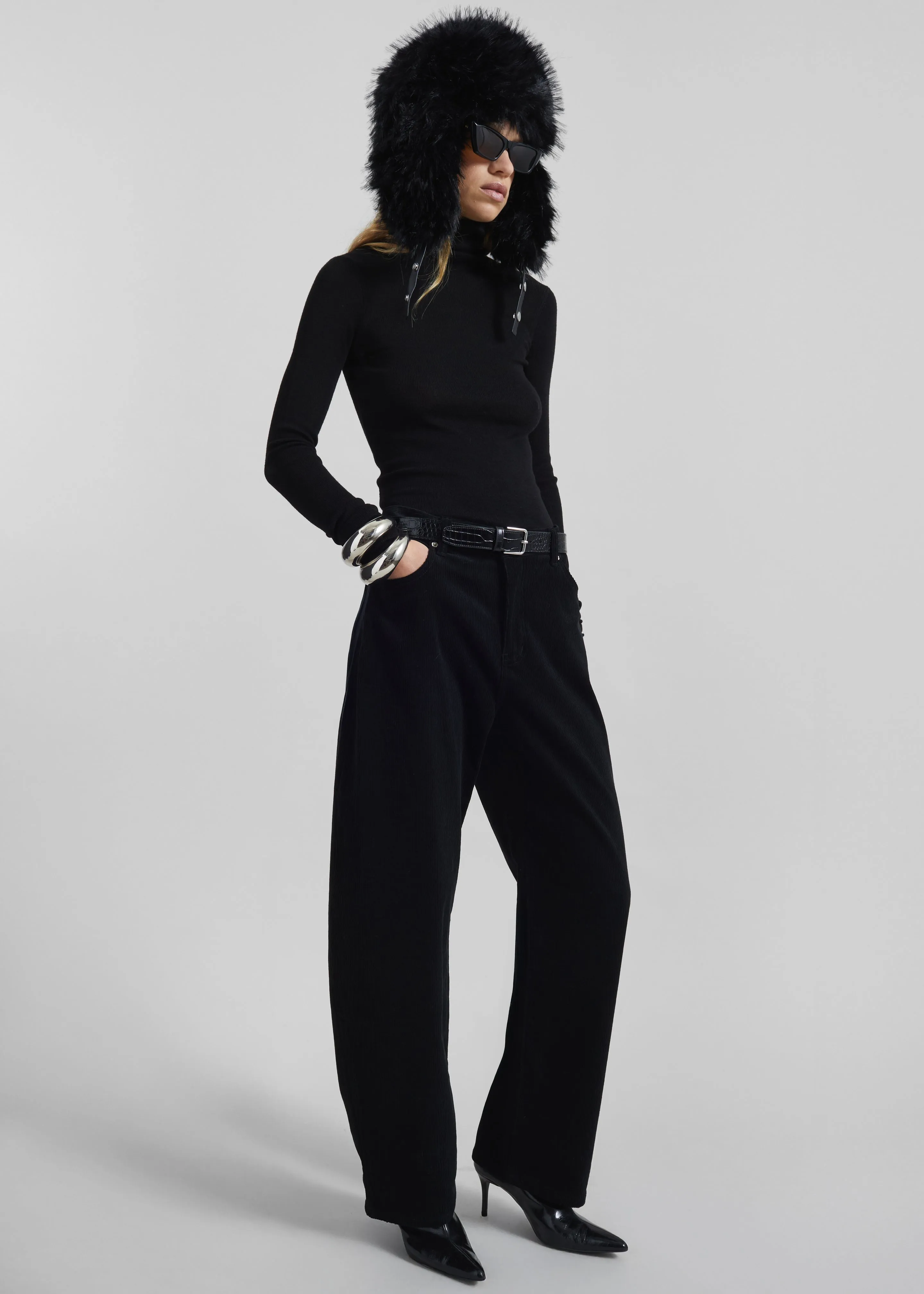 Pieces Uniques The Trapper Hat - Black sold by Frankie Shop product image thumbnail 4