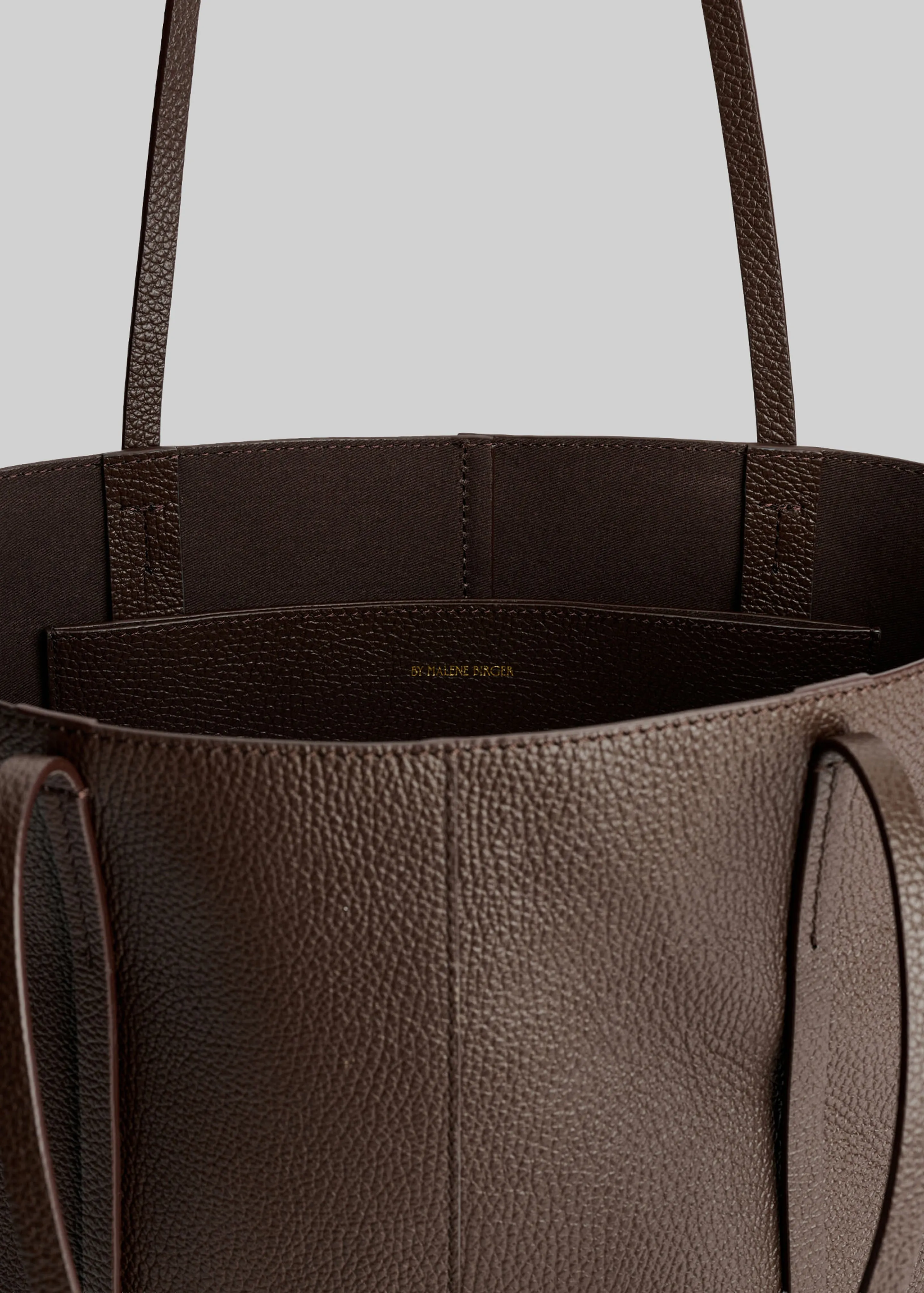 By Malene Birger Abilso Leather Tote Bag - Carafe sold by Frankie Shop product image thumbnail 2