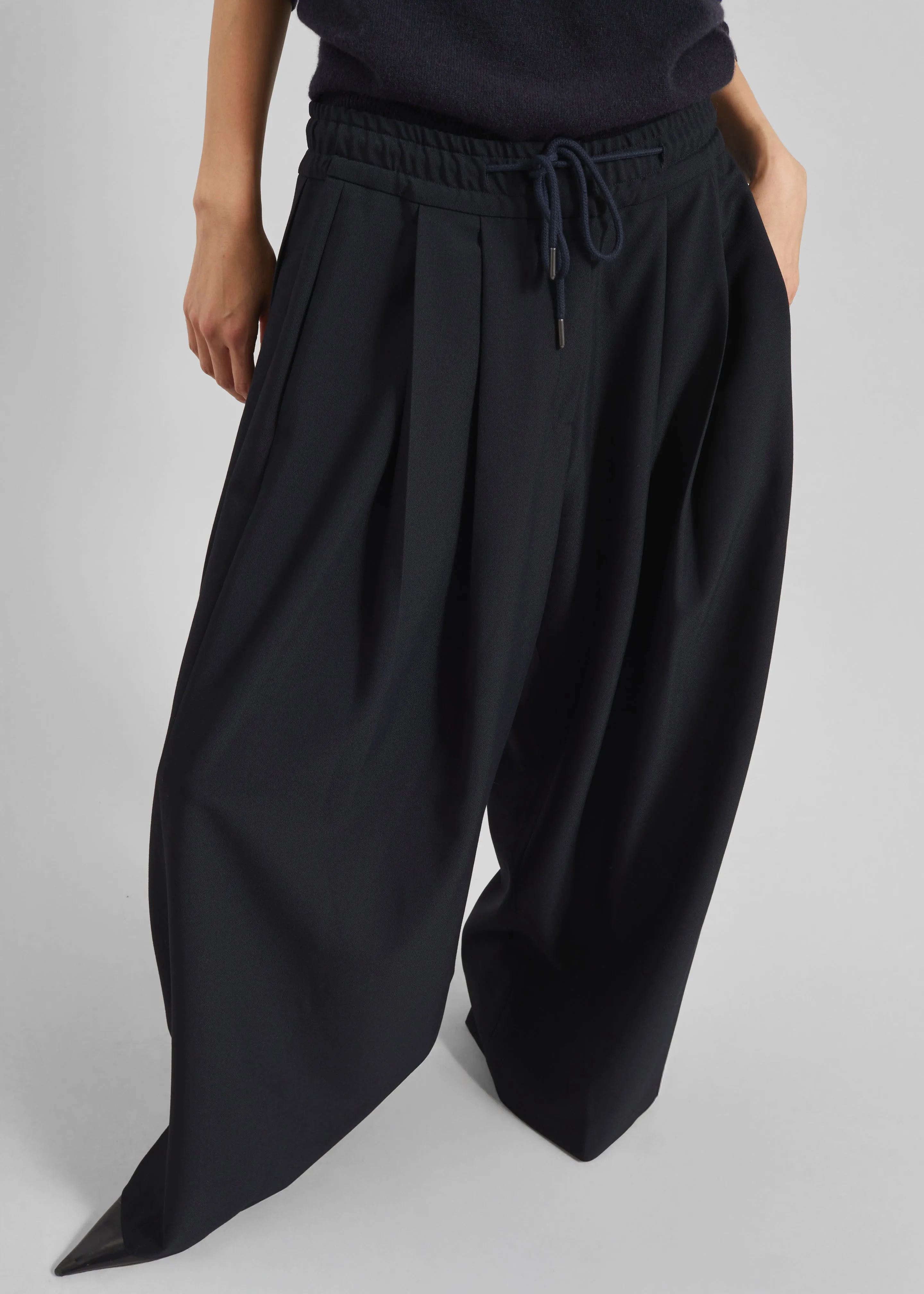 Corlen Pleated Wide Pants - Dark Navy sold by Frankie Shop product image thumbnail 2