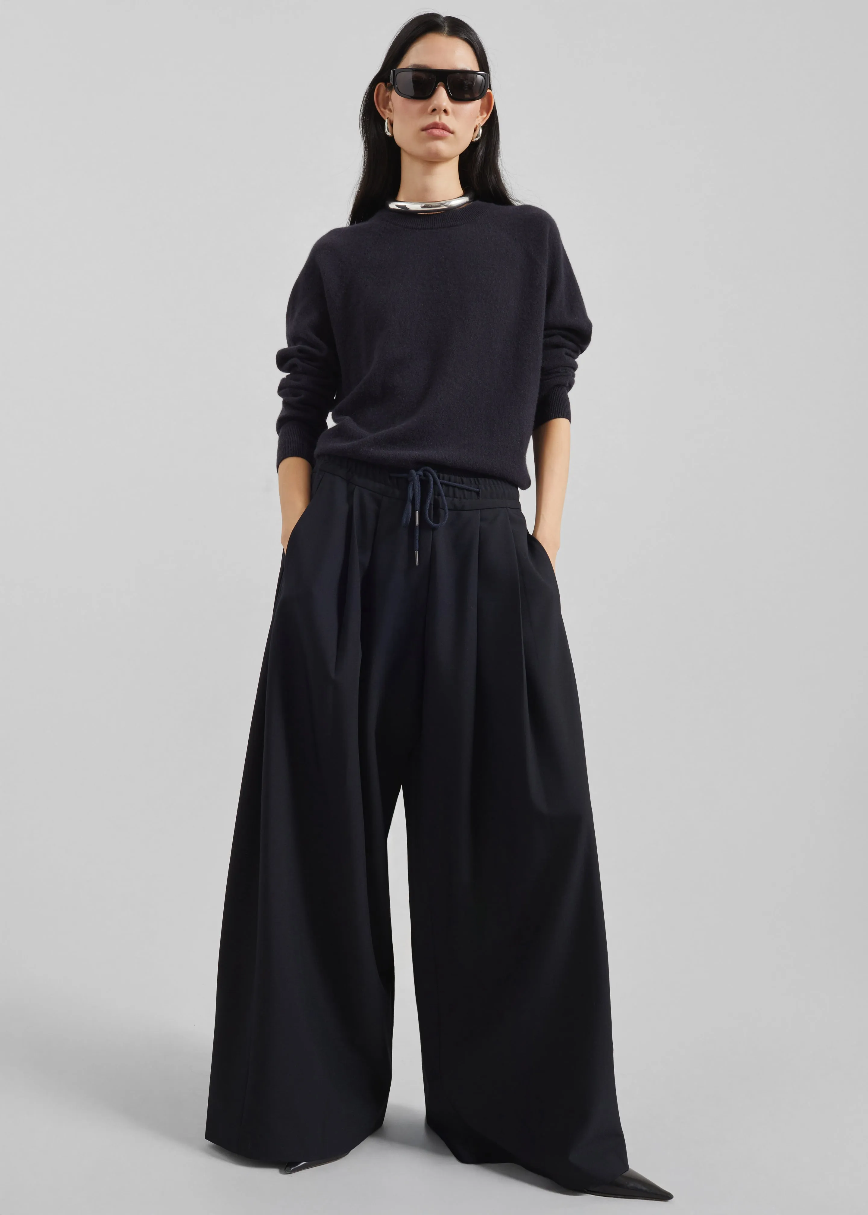 Corlen Pleated Wide Pants - Dark Navy sold by Frankie Shop product image thumbnail 4
