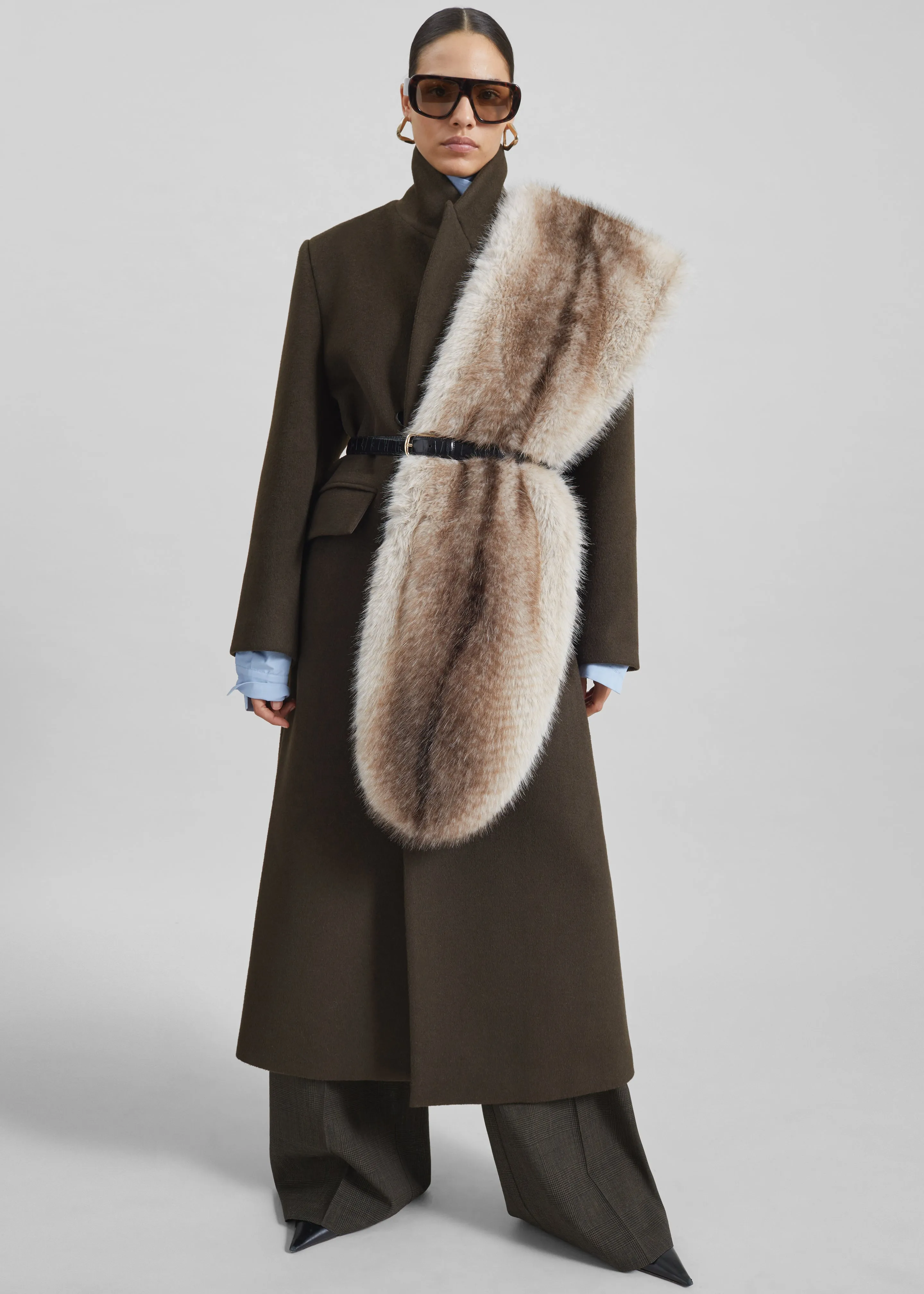 Ciasa Faux Fur Scarf - Grey sold by Frankie Shop product image thumbnail 4