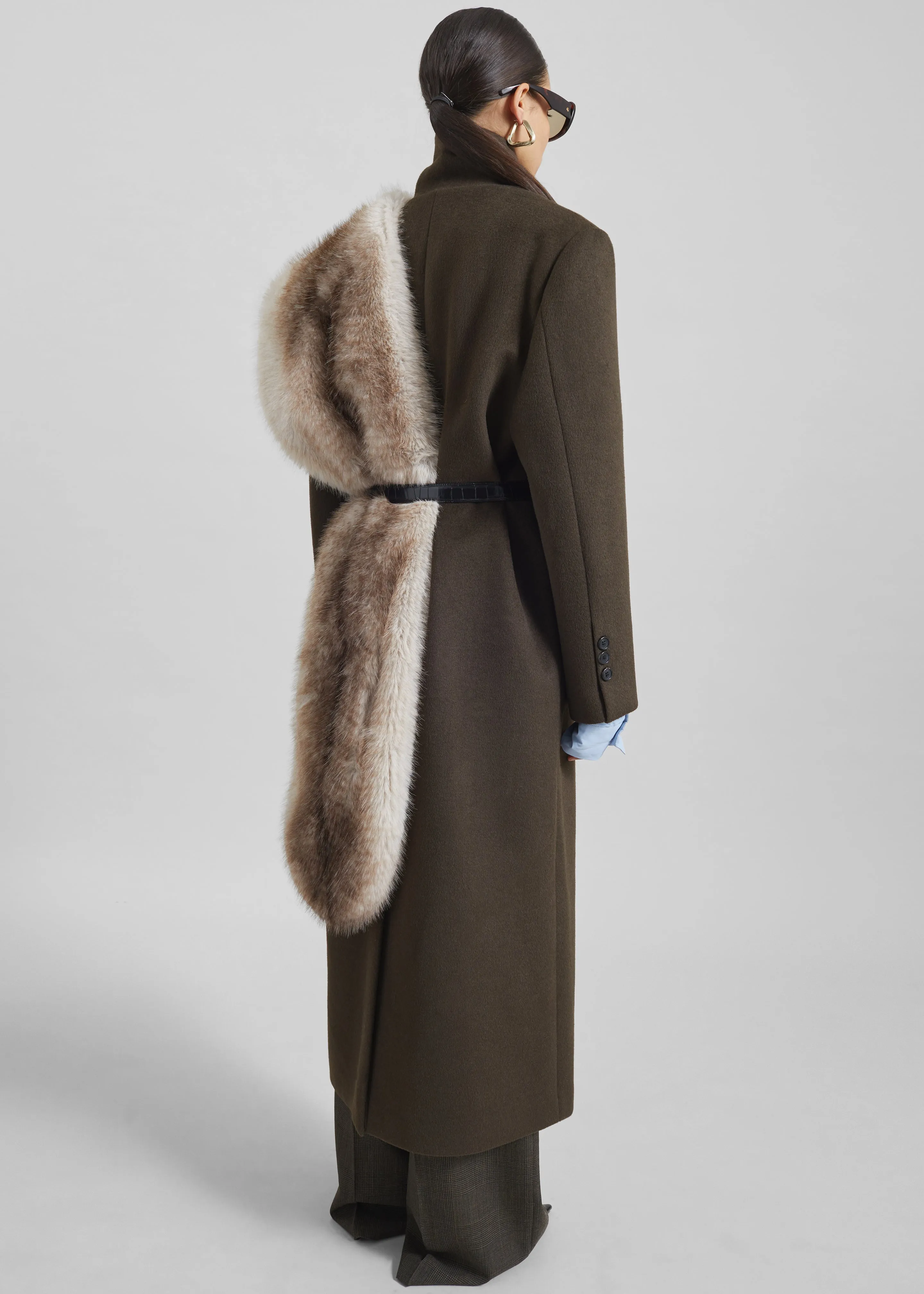 Ciasa Faux Fur Scarf - Grey sold by Frankie Shop product image thumbnail 5