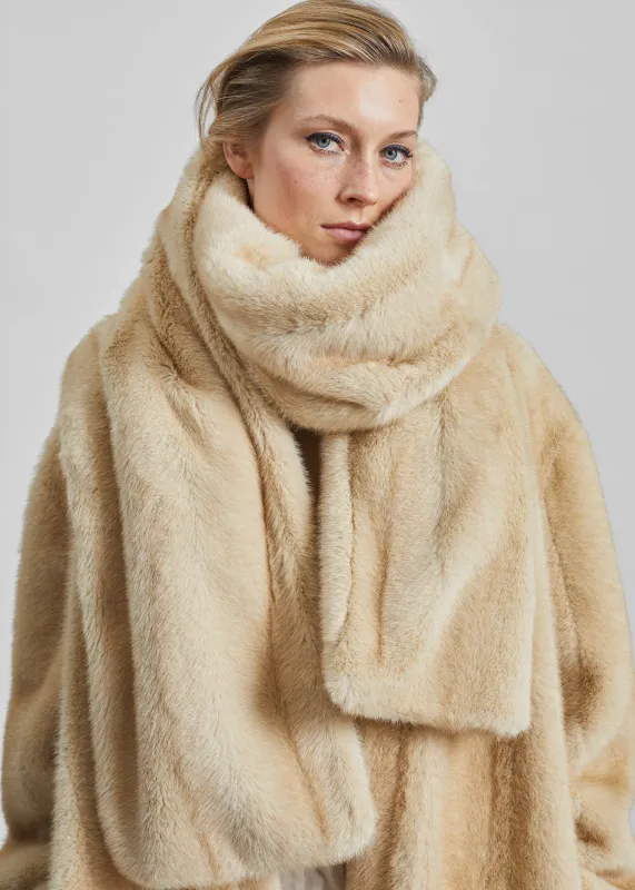 Ciasa Faux Fur Scarf - Beige made by Frankie Shop