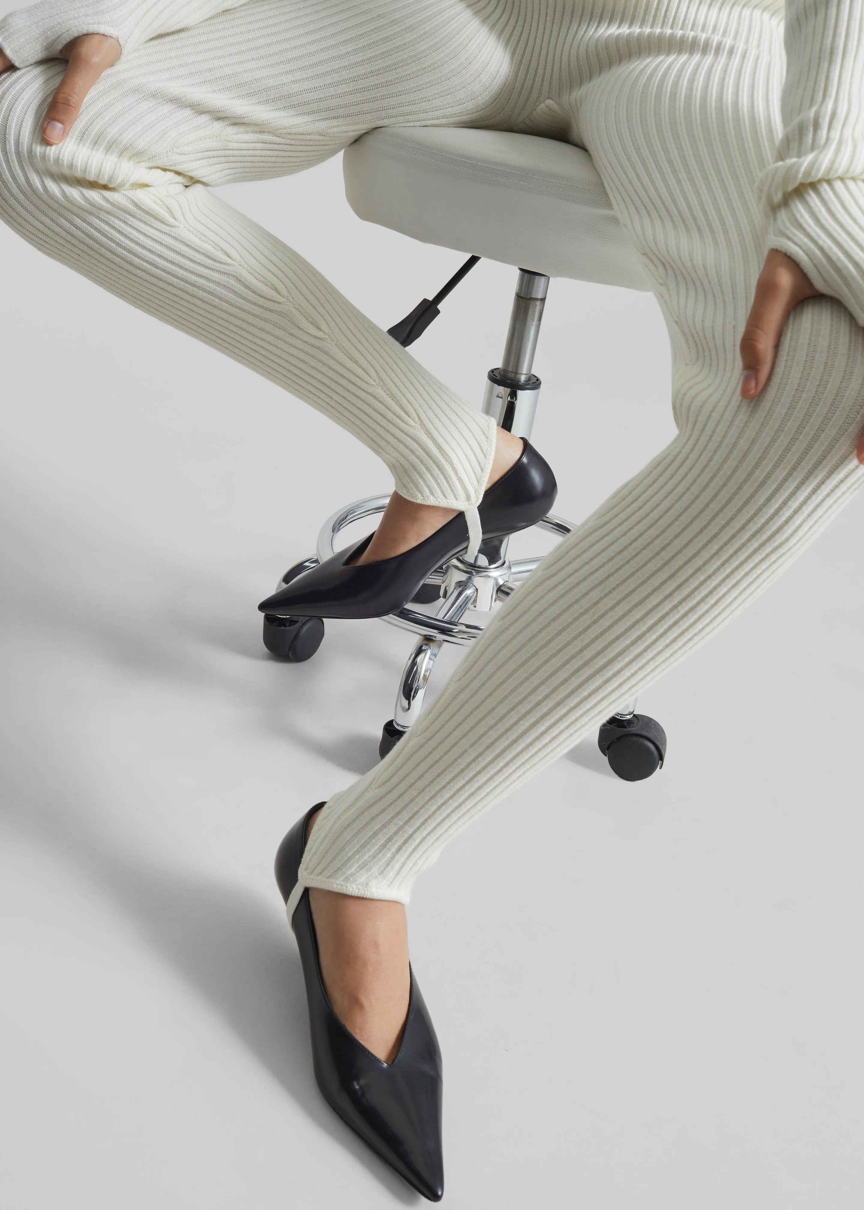 Piuma Knit Stirrup Leggings - White sold by Frankie Shop product image thumbnail 2