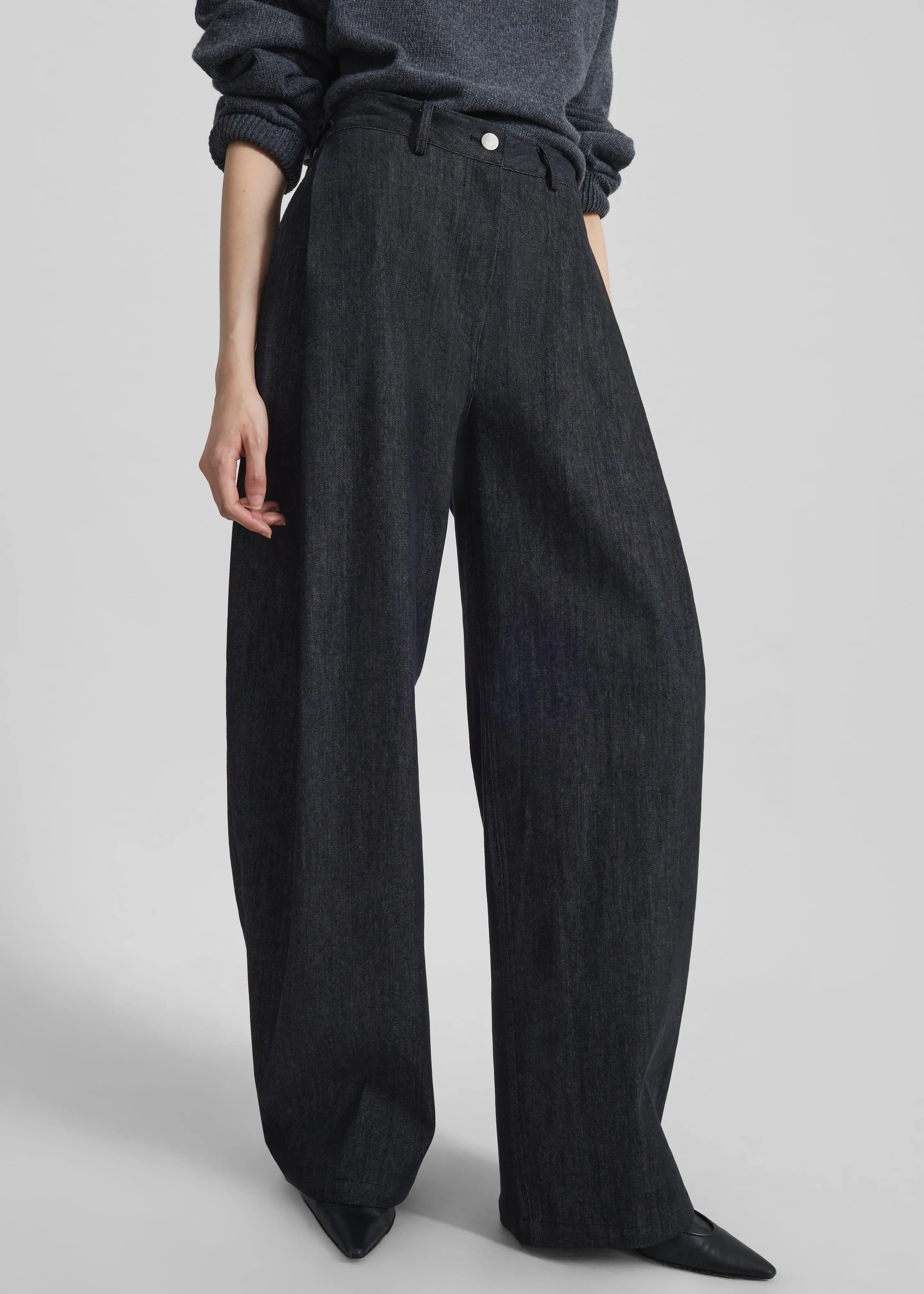 Nesna Barrel-Leg Jeans - Black sold by Frankie Shop