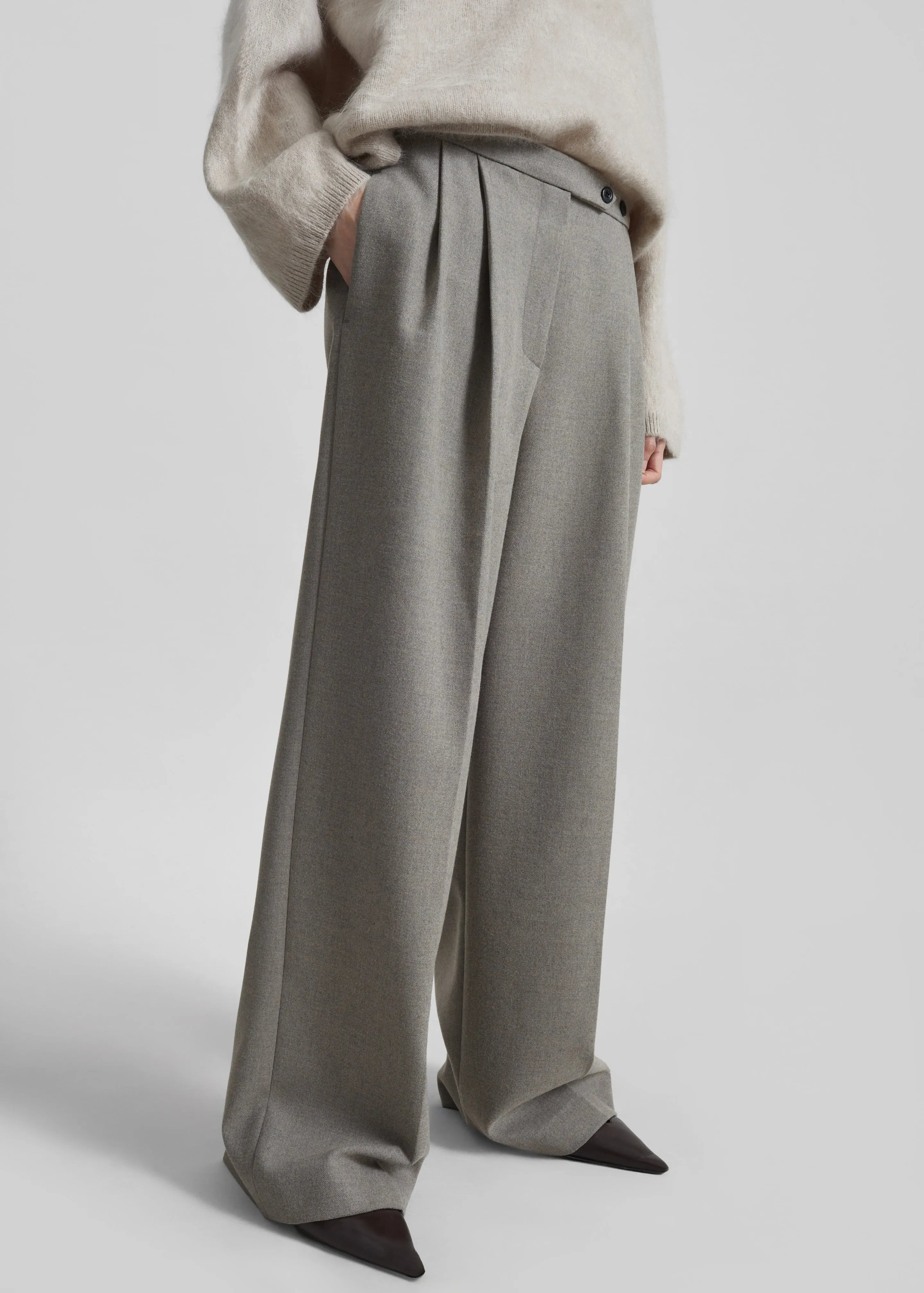 Haflso Pleated Wide Trousers - Beige Melange sold by Frankie Shop product image thumbnail 4