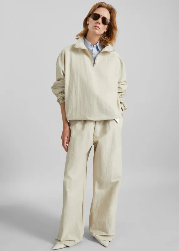 Majvik Joggers - Light Beige made by Frankie Shop