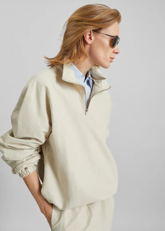 Majvik Windbreaker Anorak - Light Beige made by Frankie Shop