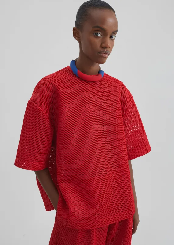 Nela Mesh Boxy T-Shirt - Red made by Frankie Shop