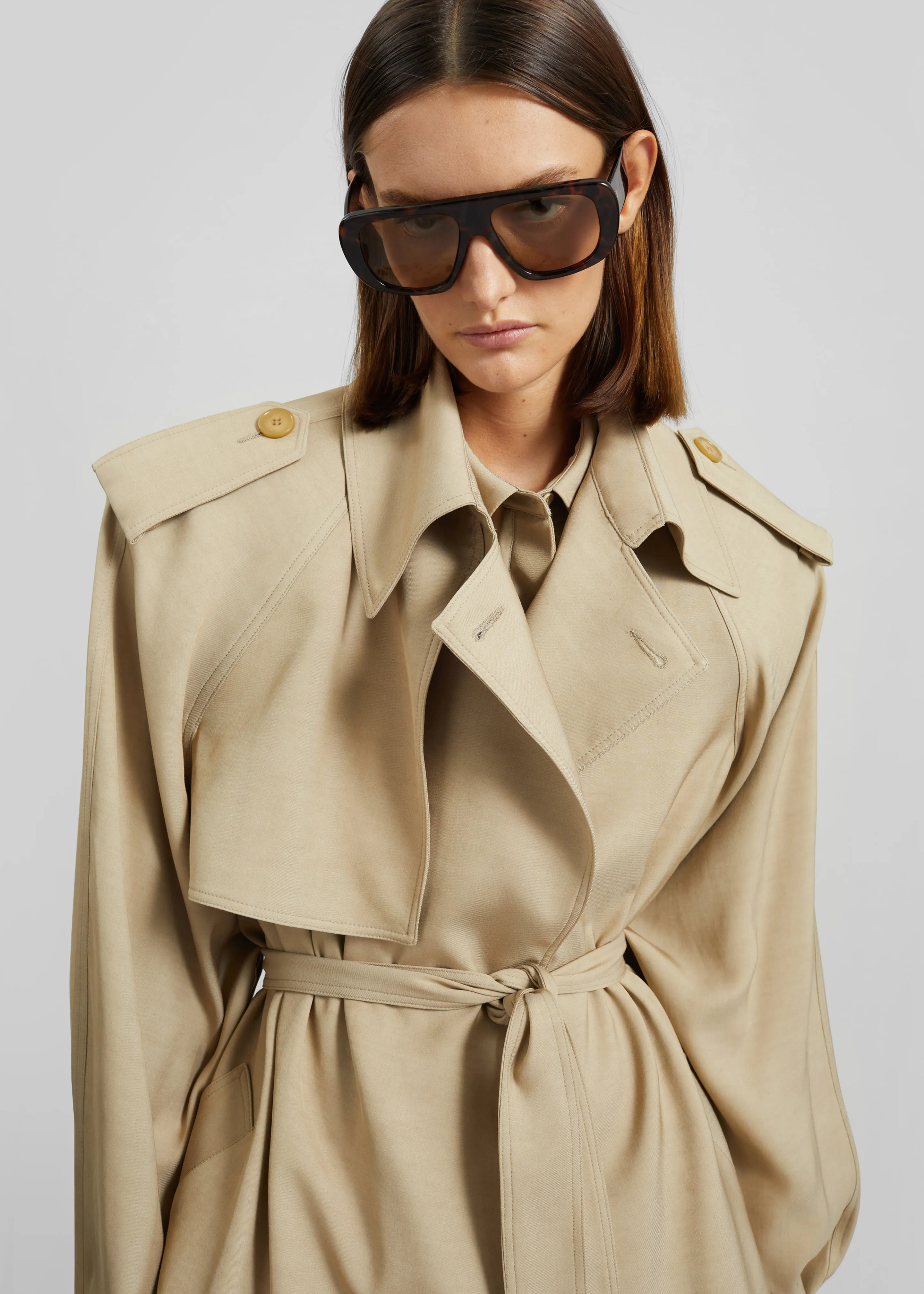 Elva Fluid Short Trench - Beige sold by Frankie Shop product image thumbnail 5