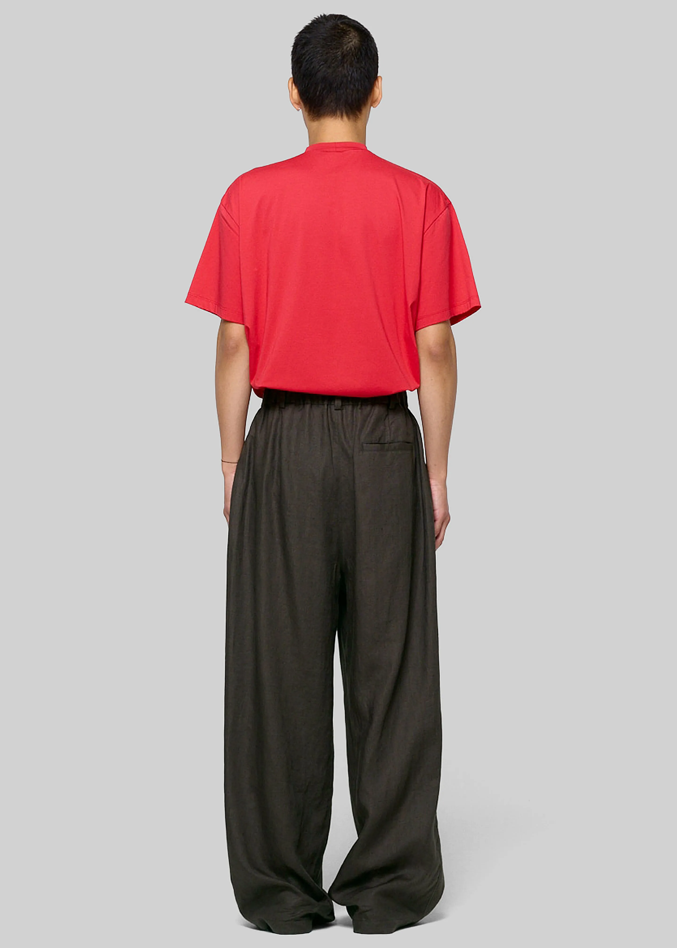Amomento Linen Two Tuck Wide Pants - Khaki Grey sold by Frankie Shop product image thumbnail 4