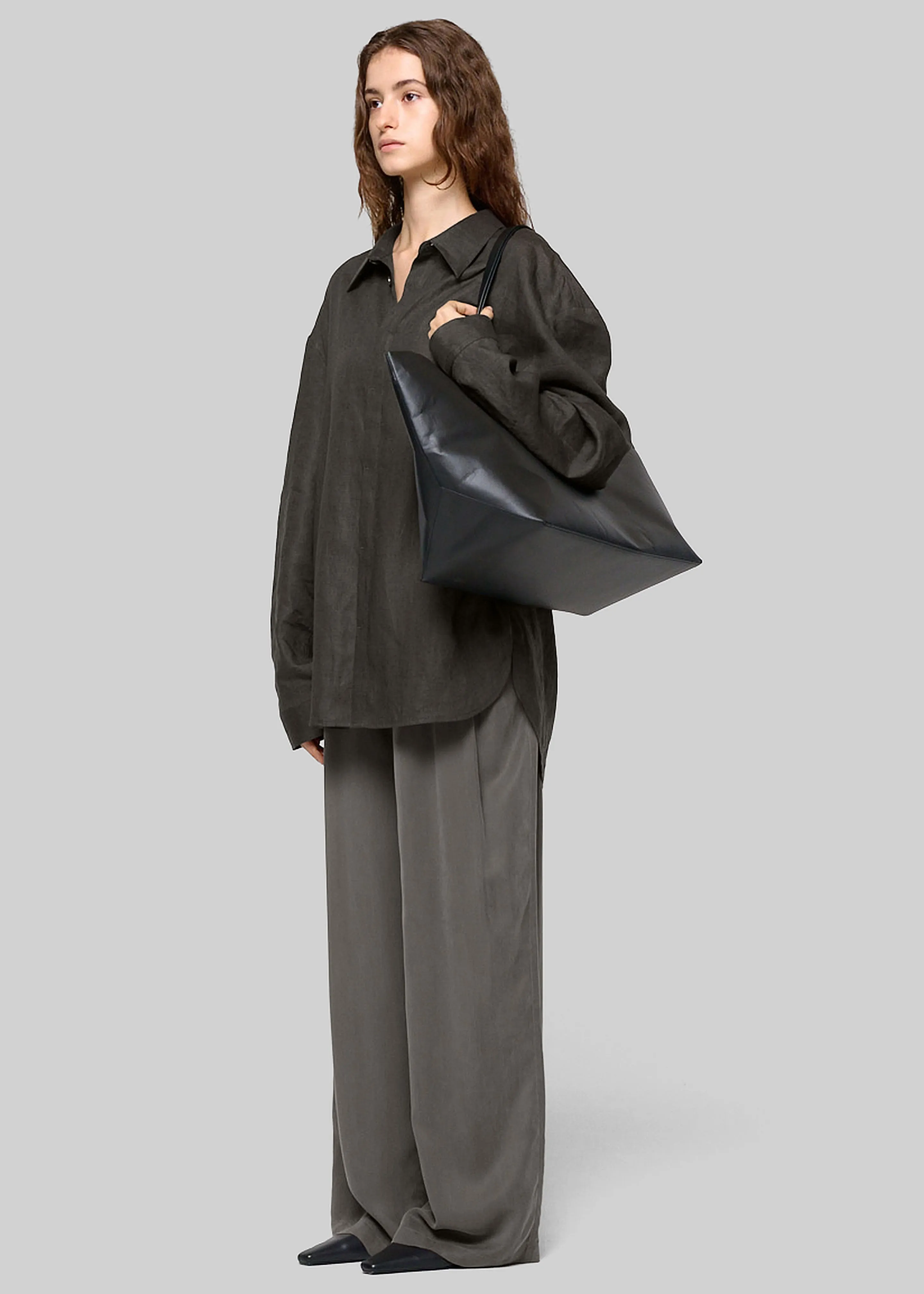 Amomento Linen Oversized Shirt - Khaki Grey sold by Frankie Shop product image thumbnail 5