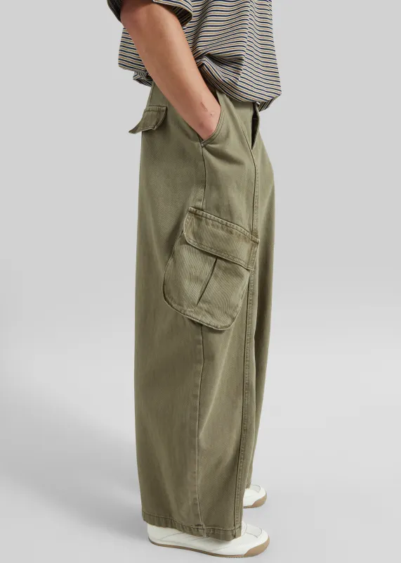 Terence Curved Cargo Pants - Pale Olive made by Frankie Shop