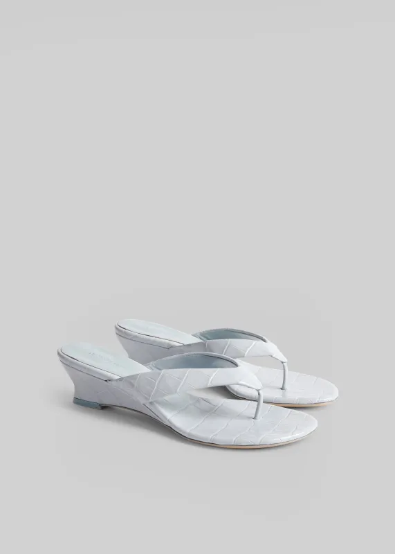 Le Monde Beryl Micro Wedges Thong - Blue made by Le Monde Beryl