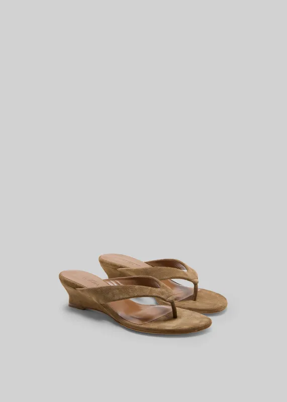Le Monde Beryl Micro Wedges Thong - Taupe made by Le Monde Beryl
