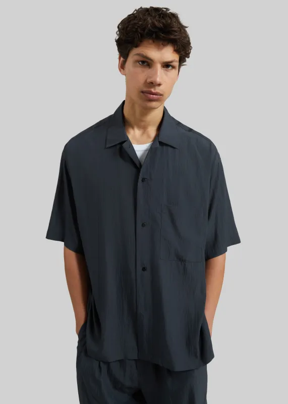 Holmen Short Sleeve Shirt - Charcoal made by Frankie Shop