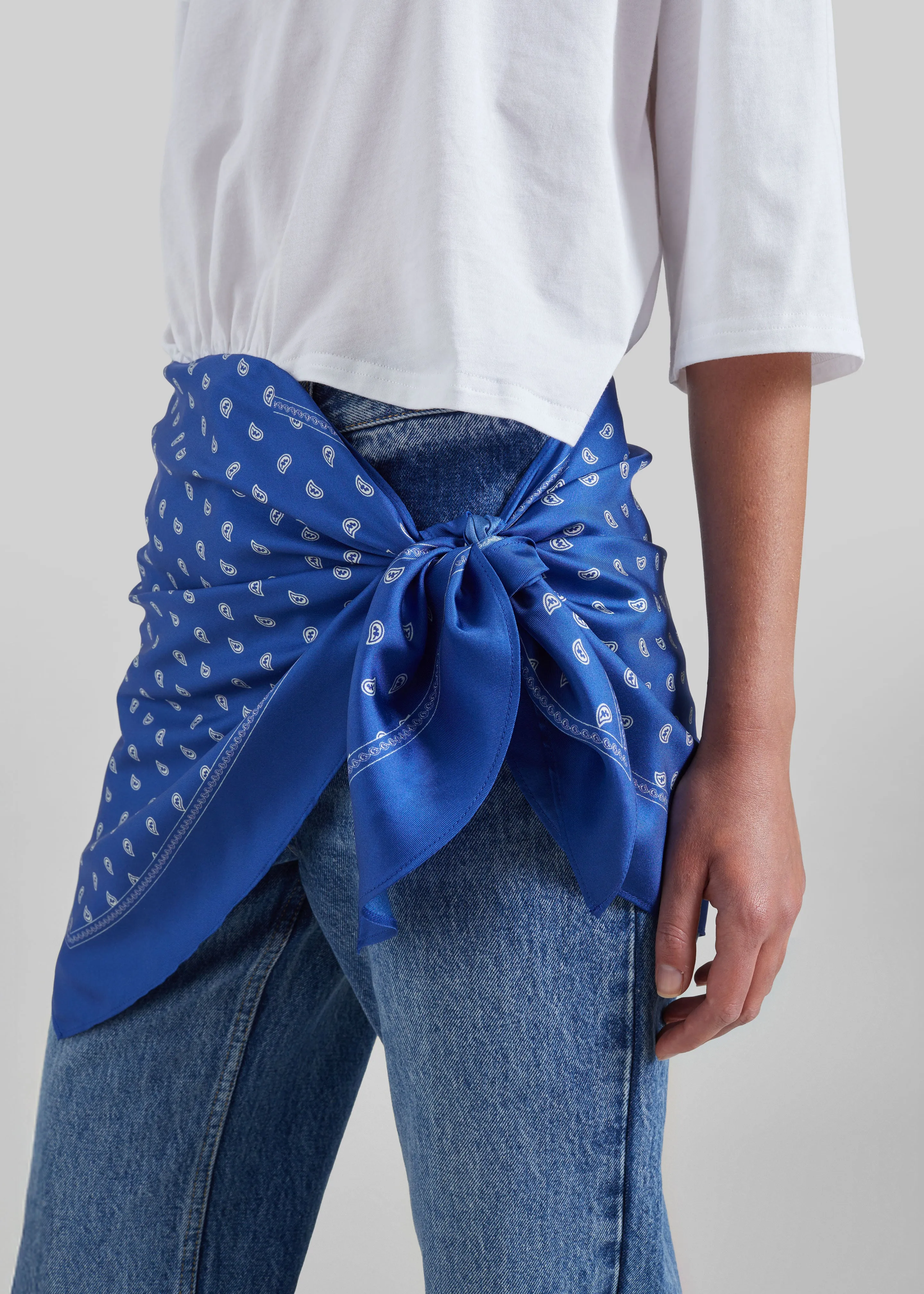 Christopher Esber Bandana Scarf Pareo Tee - White/Indigo Bandana Print sold by Frankie Shop product image thumbnail 2