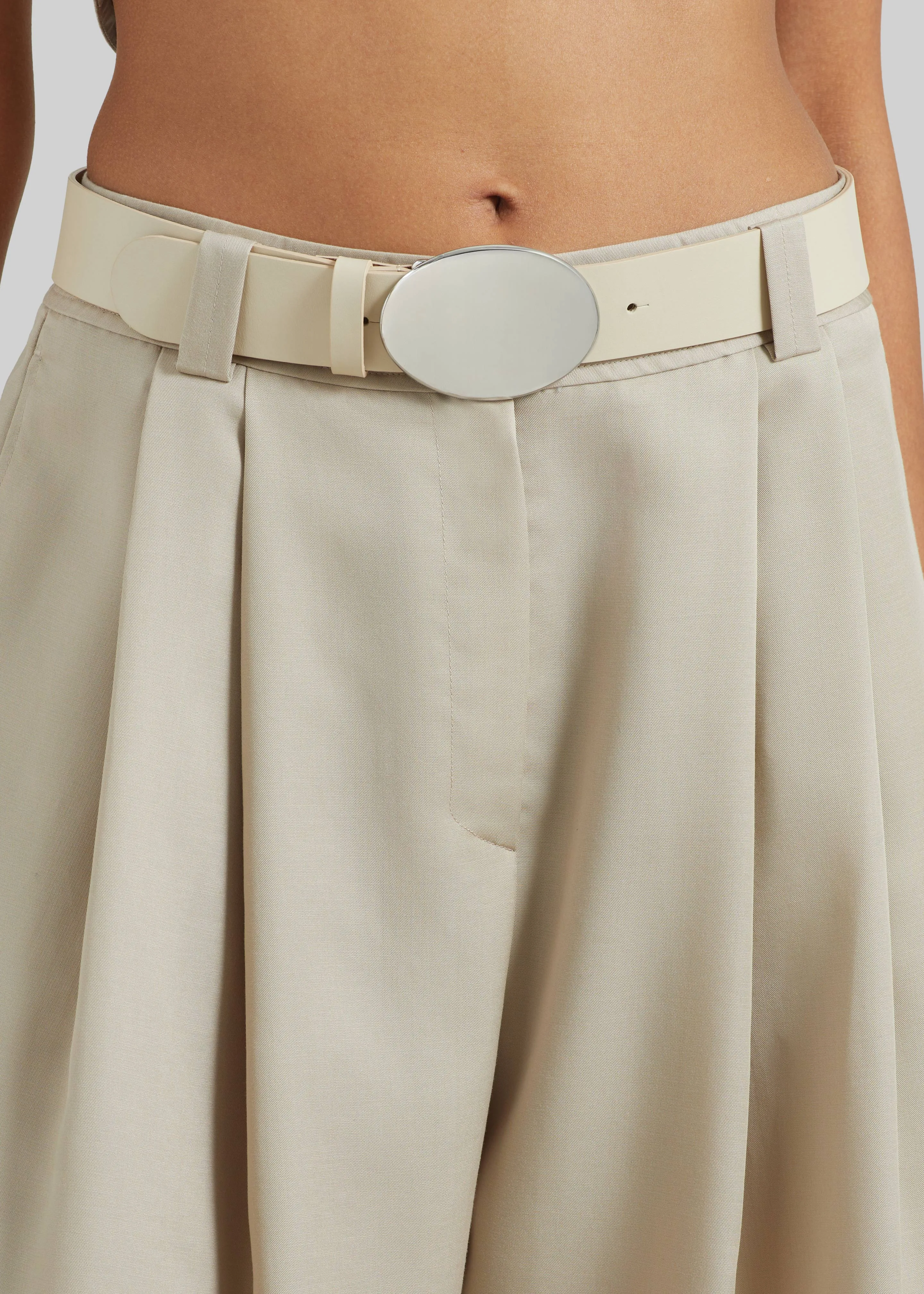 Vorey Pleated Bermuda Shorts - Beige sold by Frankie Shop product image thumbnail 4