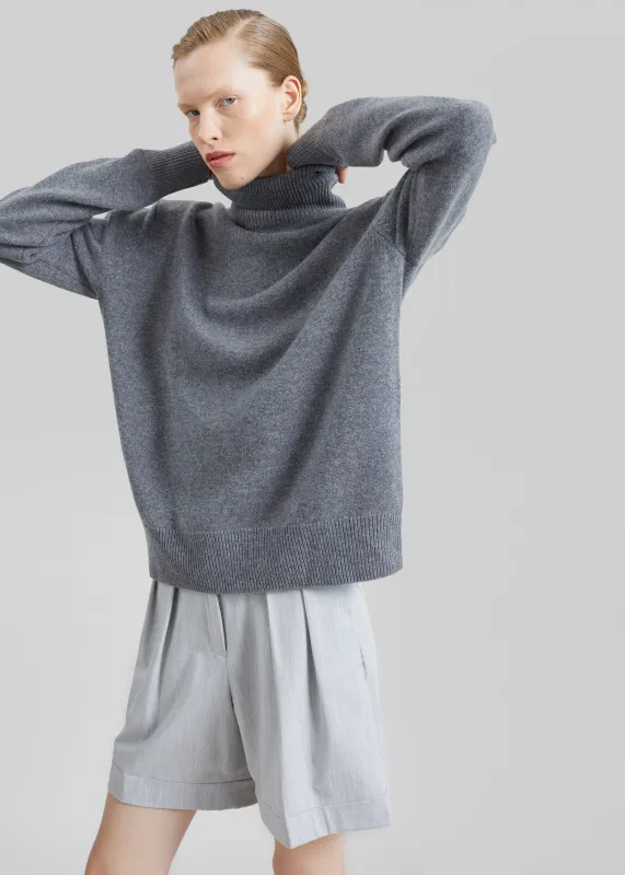 Gala Padded Knit Turtleneck - Dark Grey made by Frankie Shop