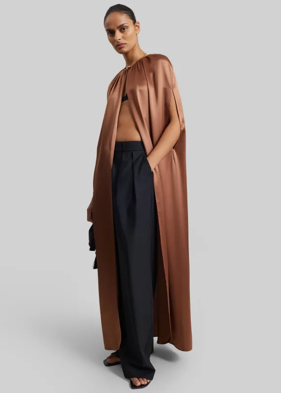 By Malene Birger Dallie Cape - Latte Brown made by By Malene Birger