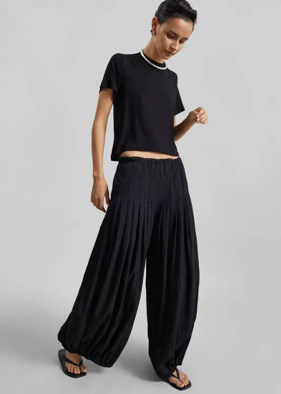 Berson Gathered Balloon Pants - Black made by Frankie Shop