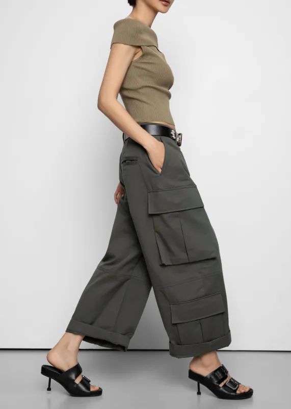 Villeron Cropped Cargo Pants - Dark Olive made by Frankie Shop
