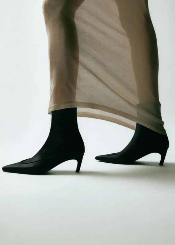 Gia Borghini X Heidi Bivens Hunter Boots - Black sold by Frankie Shop