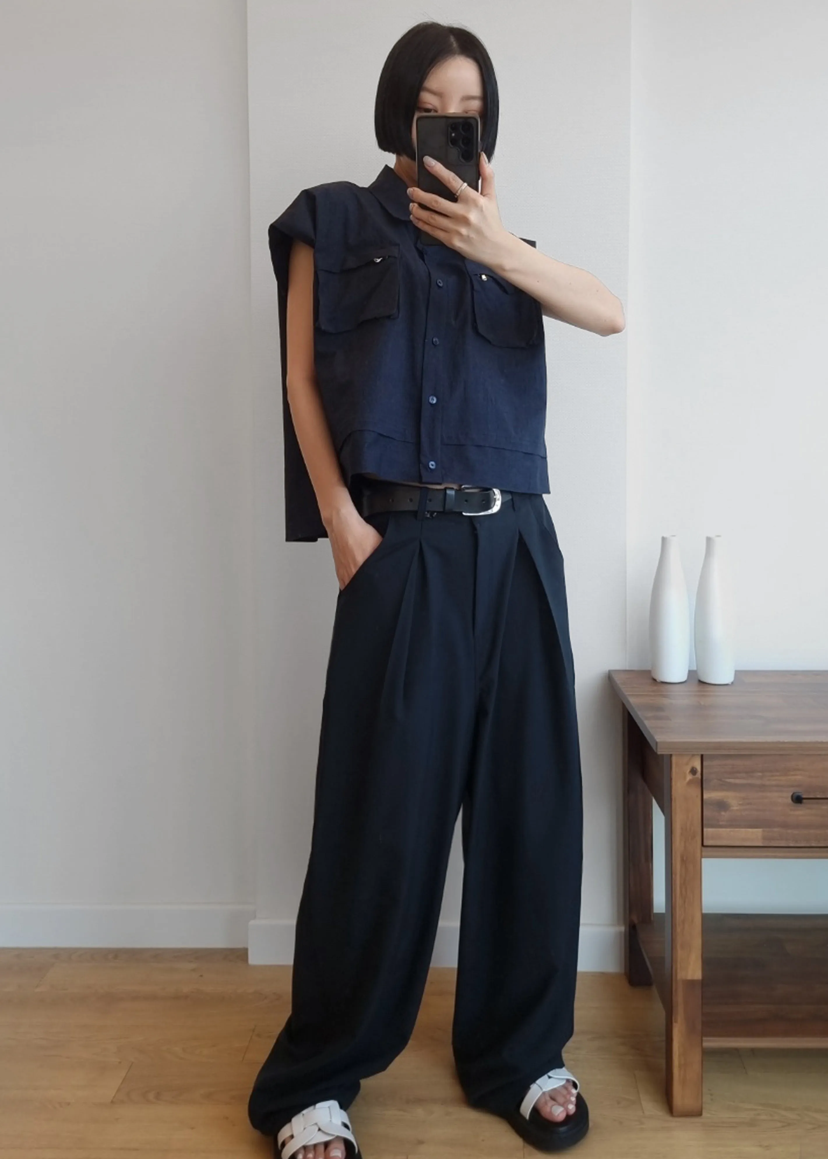 Dani Wide Pants - Navy sold by Frankie Shop