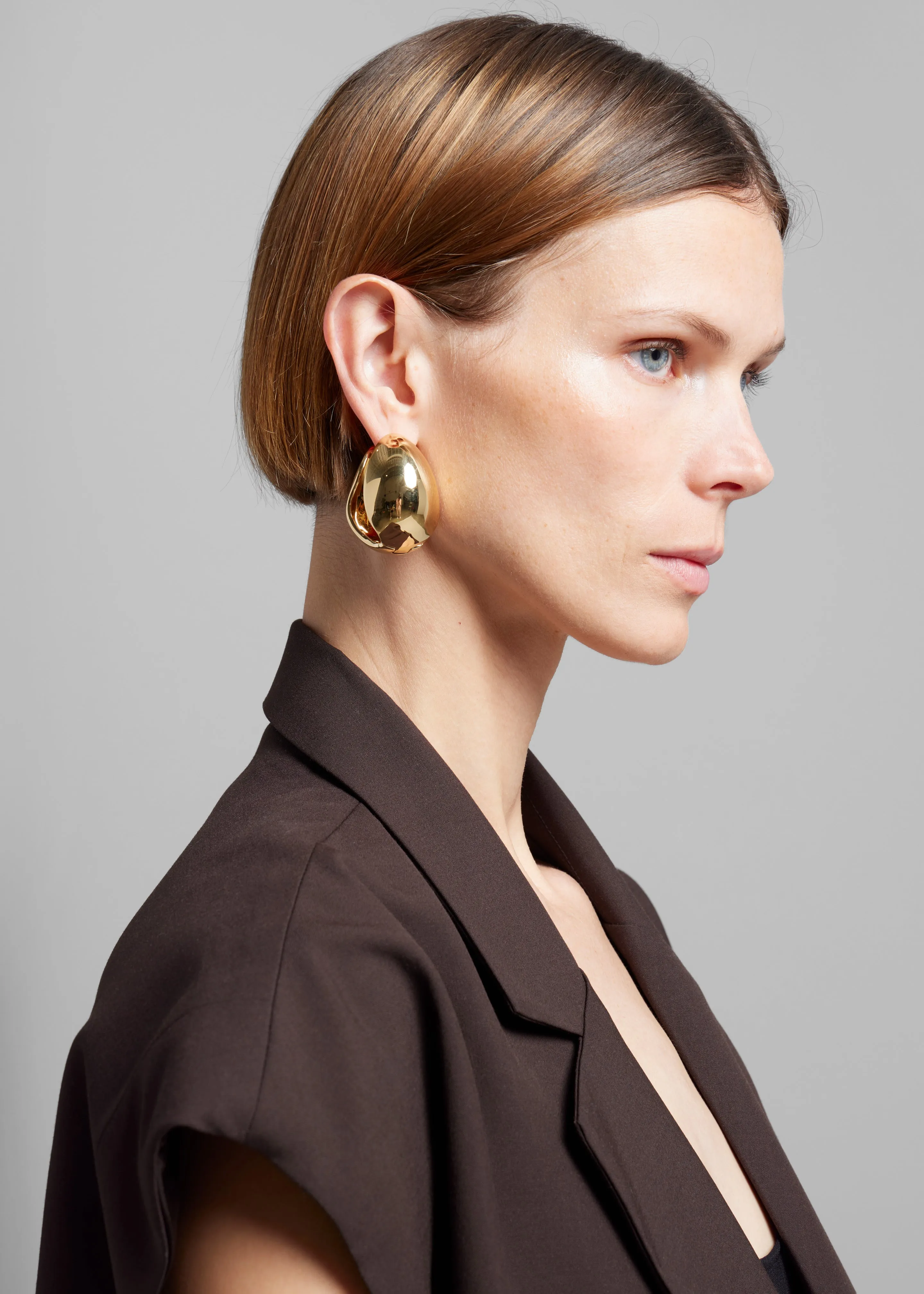 【関税&送料込】Coperni Gold C Logo Earrings Logo earrings in gold - Coperni | Mytheresa