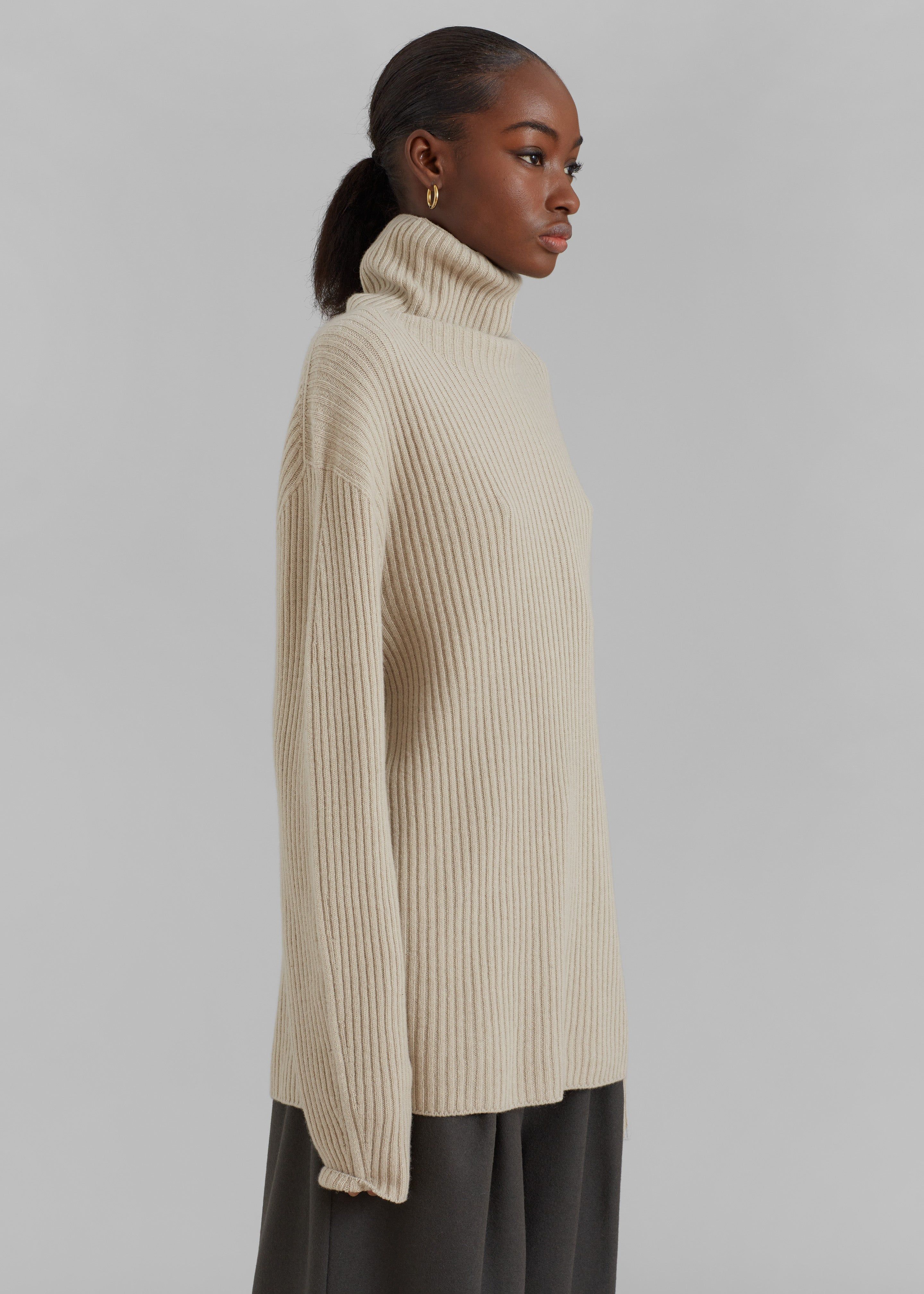 Amomento Ribbed Turtleneck Pullover - Grey Beige sold by Frankie Shop product image thumbnail 5