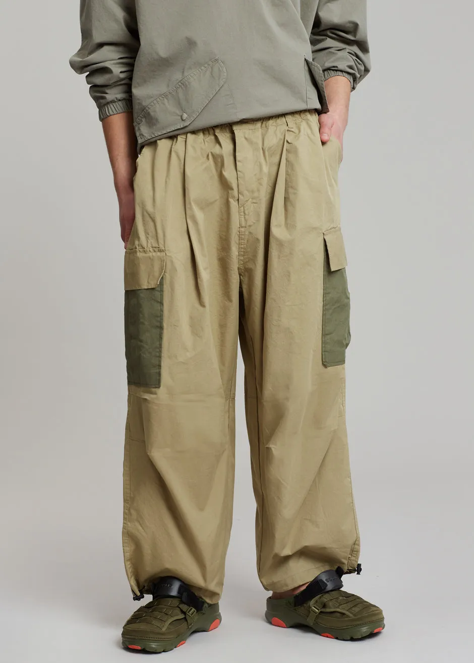 Stu Colorblock Cargo Pants - Beige Combo sold by Frankie Shop product image thumbnail 4