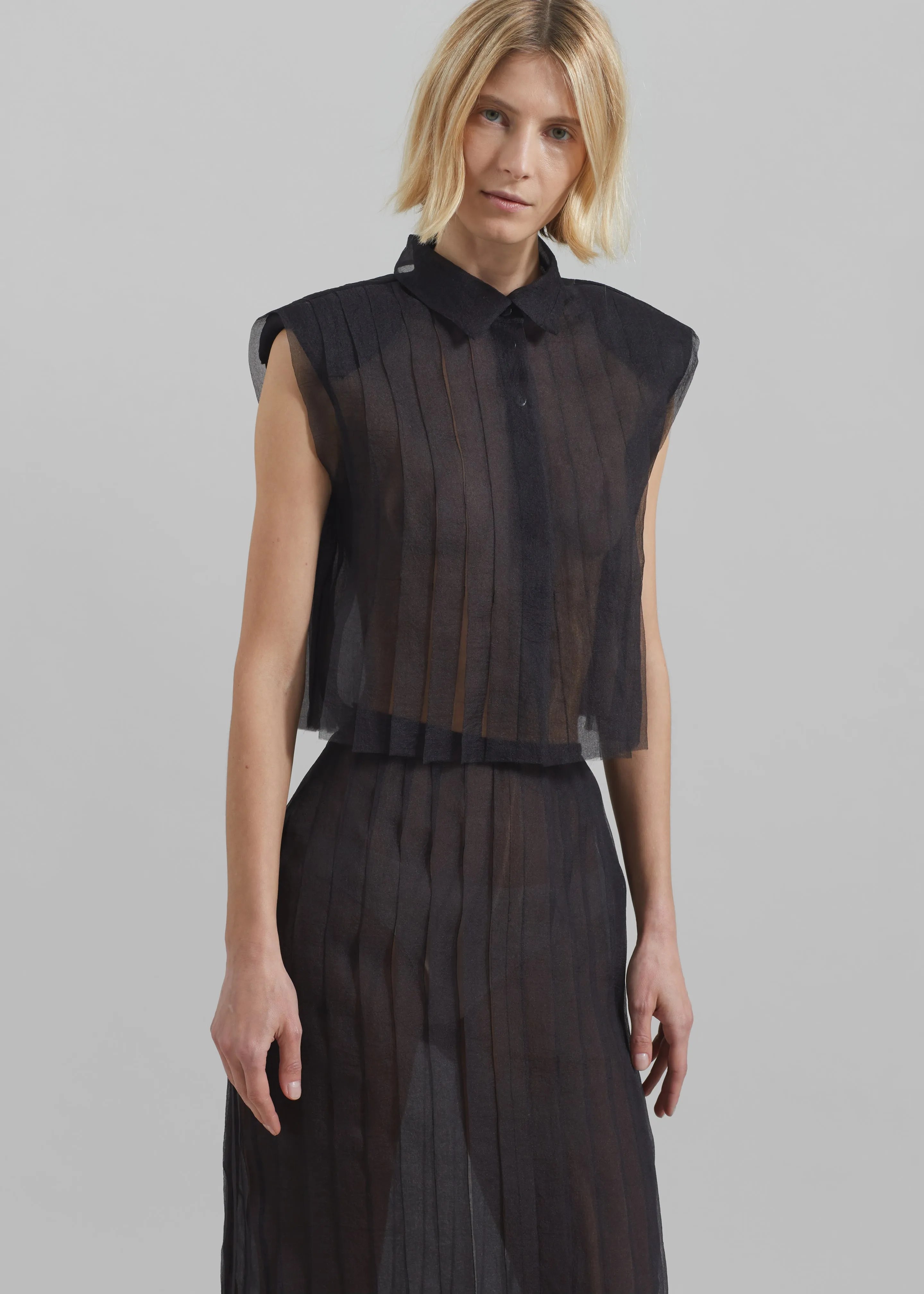 Gudu Top #10 - Black sold by Frankie Shop