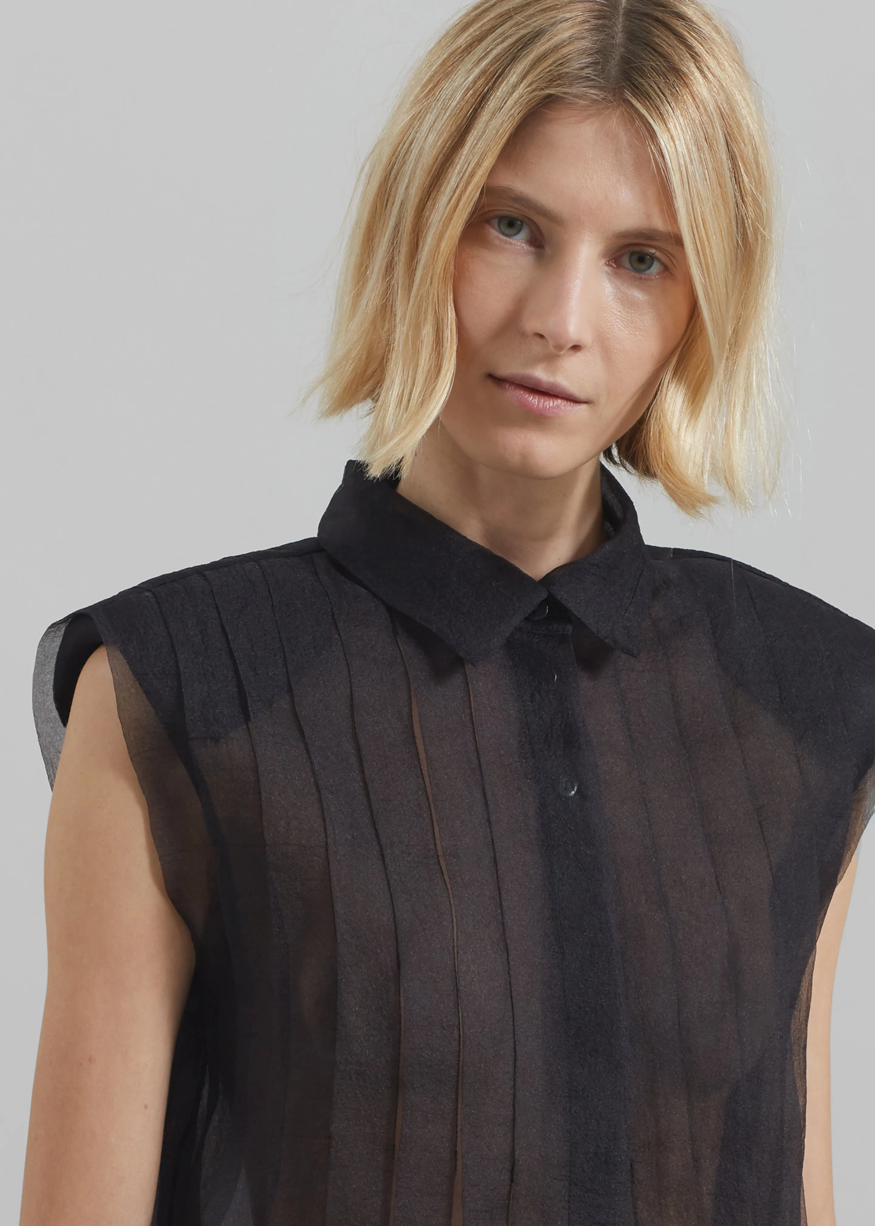 Gudu Top #10 - Black sold by Frankie Shop product image thumbnail 3