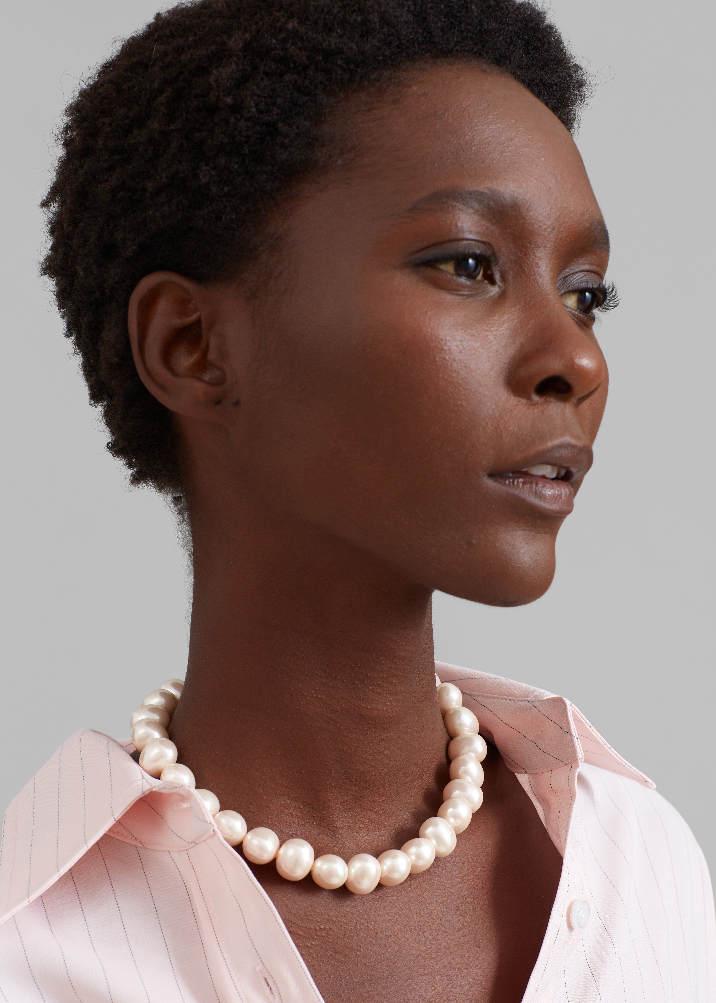 Tess Pearl Necklace - Pink sold by Frankie Shop product image thumbnail 4