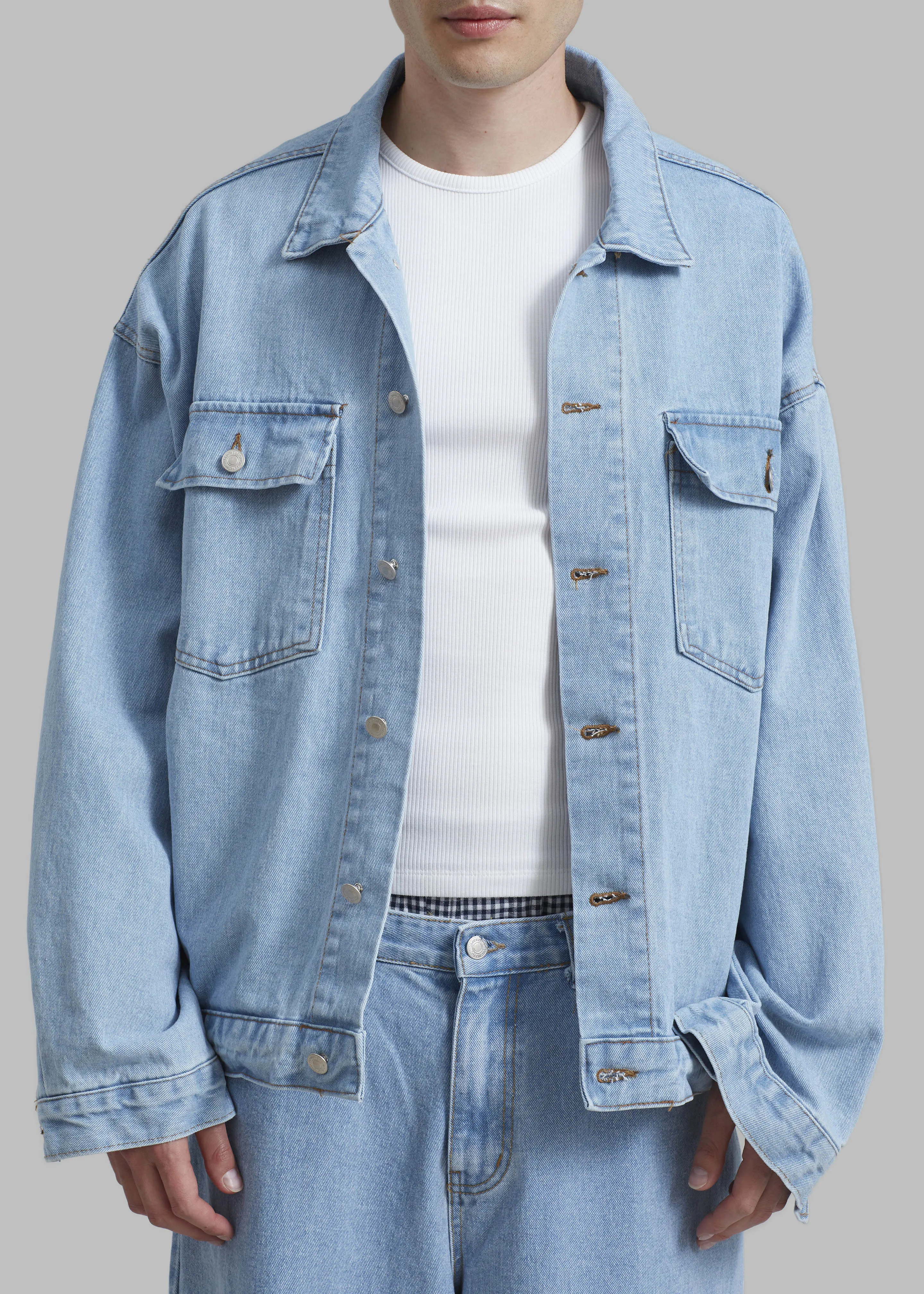 Connor Oversized Denim Jacket - Worn Wash sold by Frankie Shop product image thumbnail 4