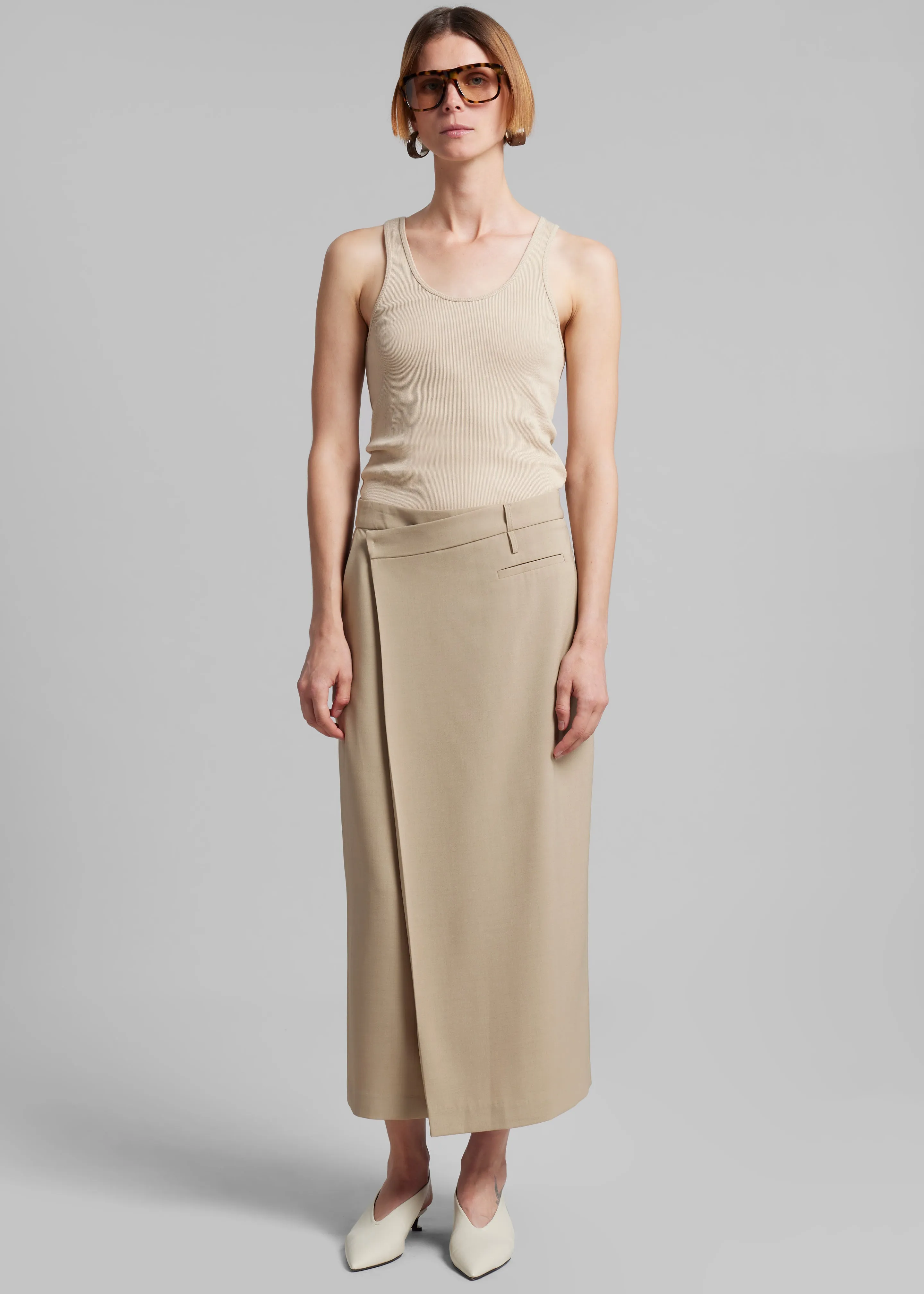 【新品】Bluelea Wrap culotte skirt 36 beige 新品】Bluelea Wrap culotte skirt 36 beige Blue/Multi Wheat