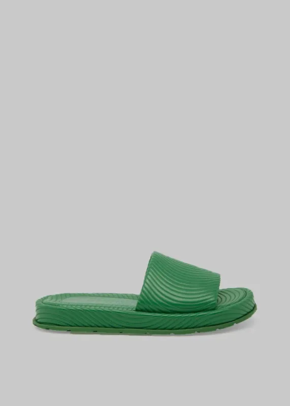 Bettina Vermillon Onda Slide - Green made by Frankie Shop