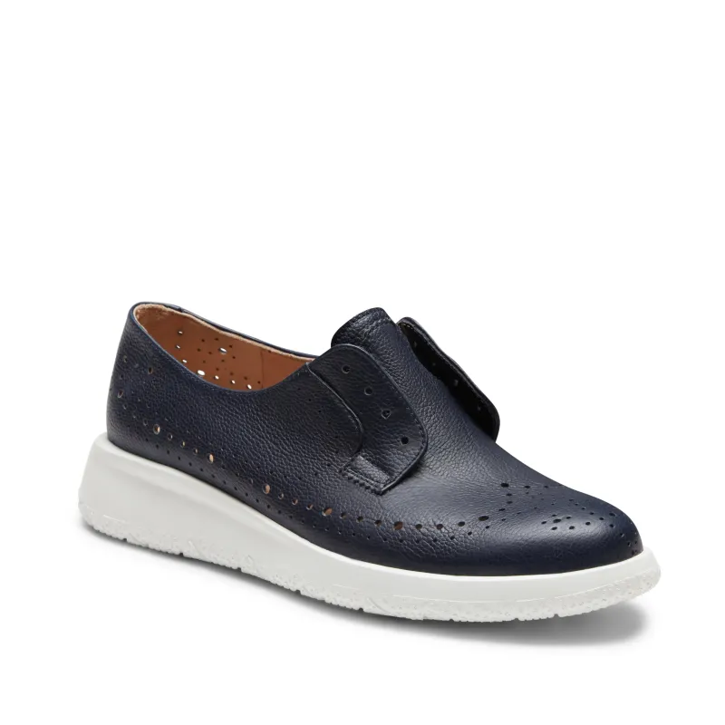 Sneaker in pelle sold by Fratelli Rossetti