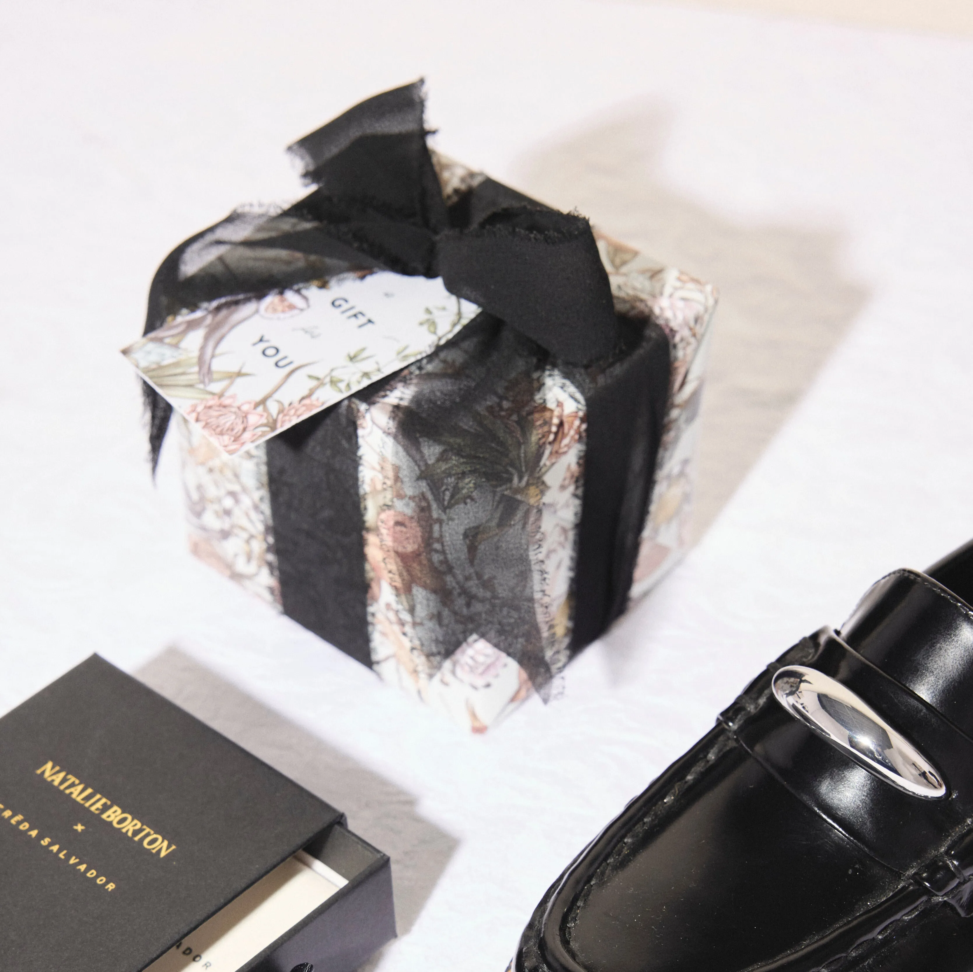 Treasure Trove Gift Wrap Set sold by Freda Salvador product image thumbnail 3