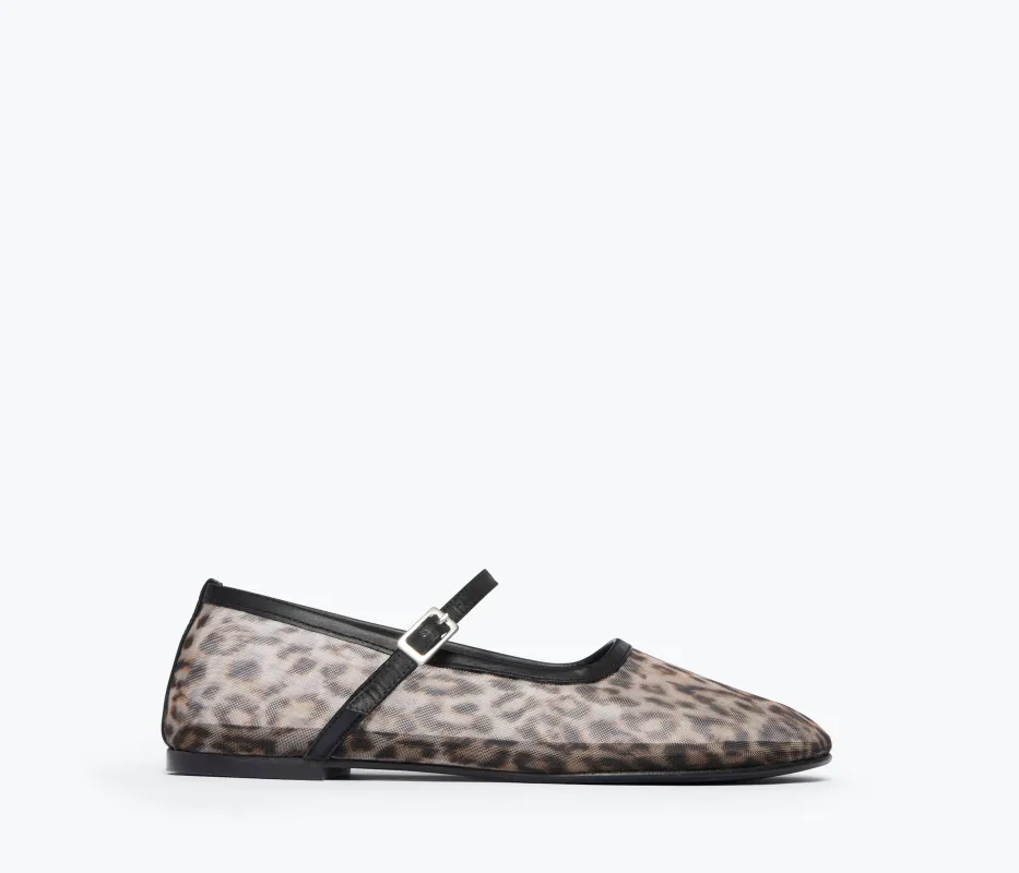 LAUREL MARY JANE sold by Freda Salvador