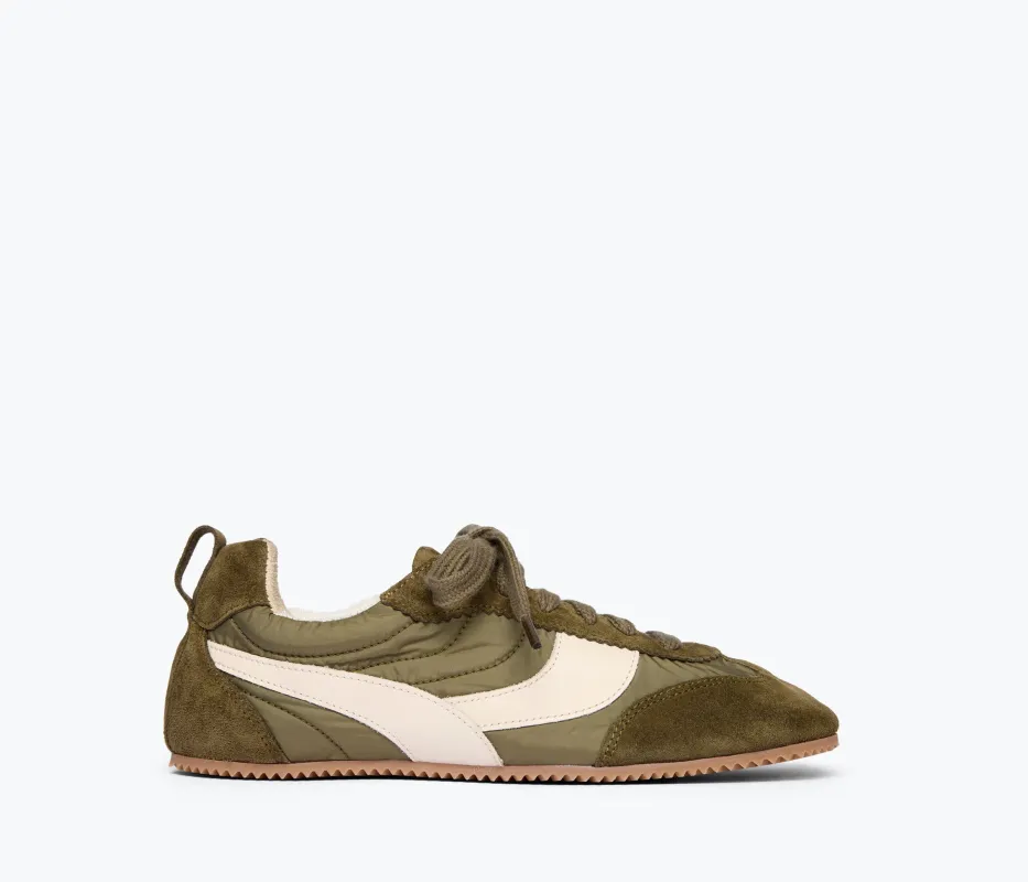 INDE SNEAKER made by Freda Salvador
