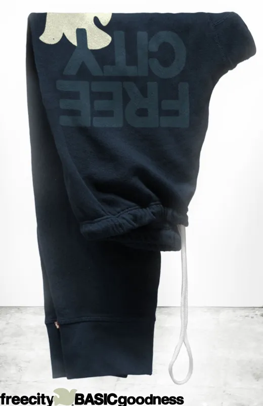 FREECITY 3/4 sweats - deepspace/cream sold by freecity