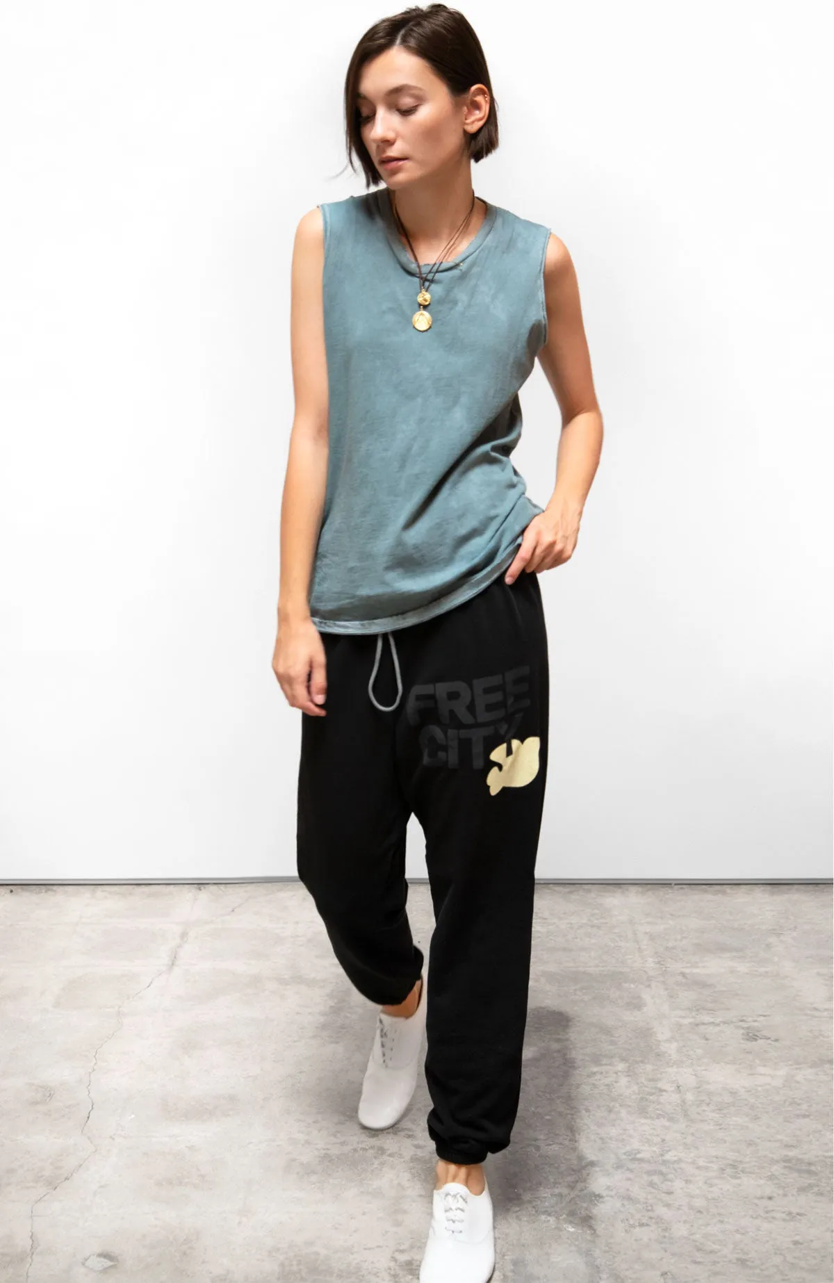 FREECITY sweatpant - blackspace sold by freecity product image thumbnail 4