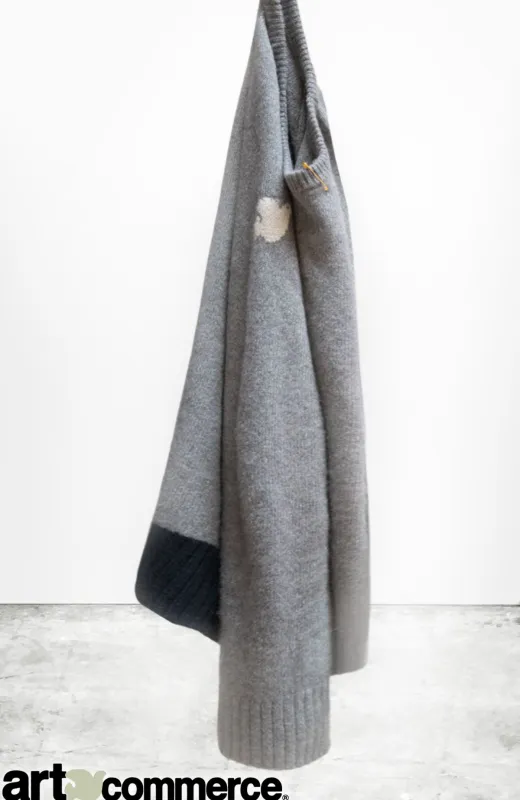 BACKSTRIKE DOVE SUPERLUX CASHMERE crew - dovegray/deeplynavy made by freecity