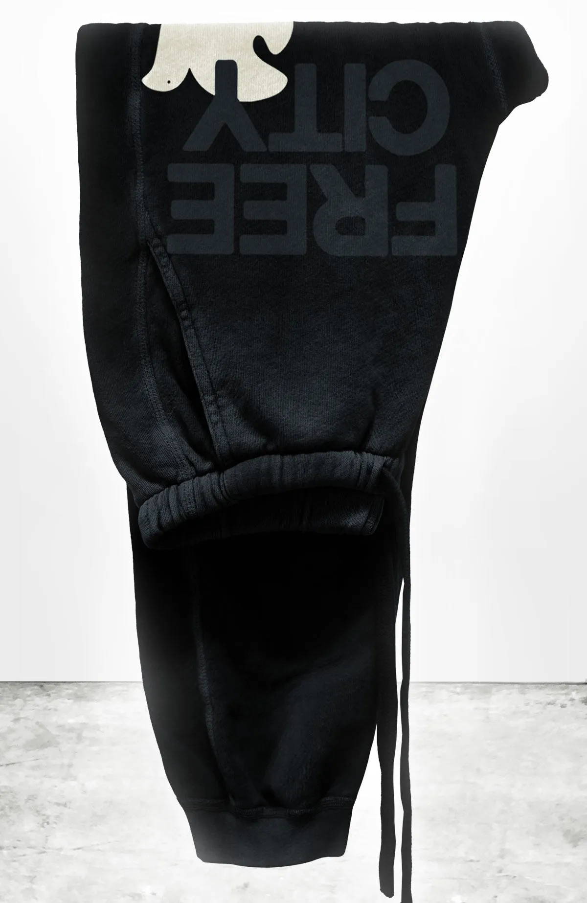 FREECITYLARGE SUNFADES pocket sweatpant - BLACKSPACE sold by freecity product image thumbnail 2