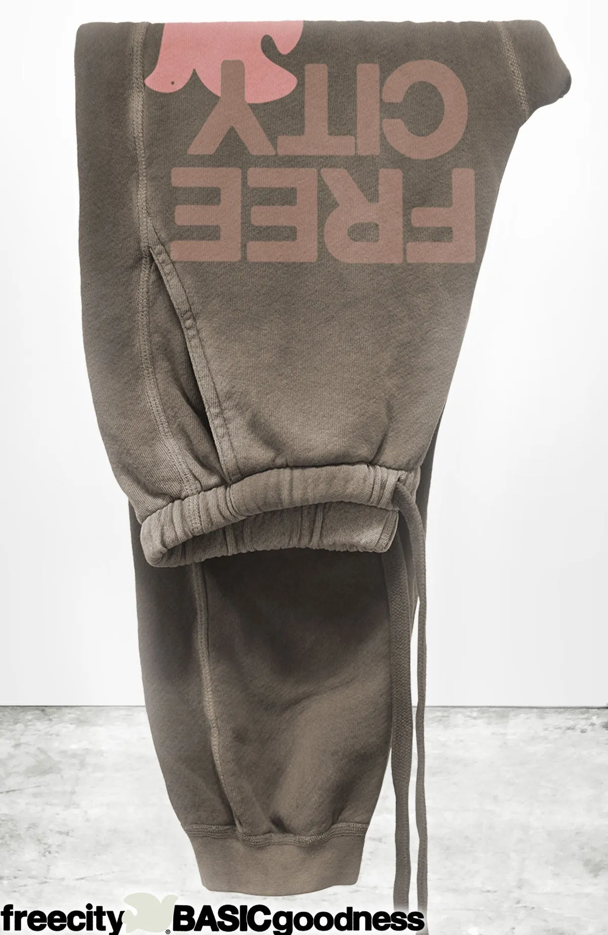 FREECITY SUNFADES pocket sweatpant - MUD sold by freecity
