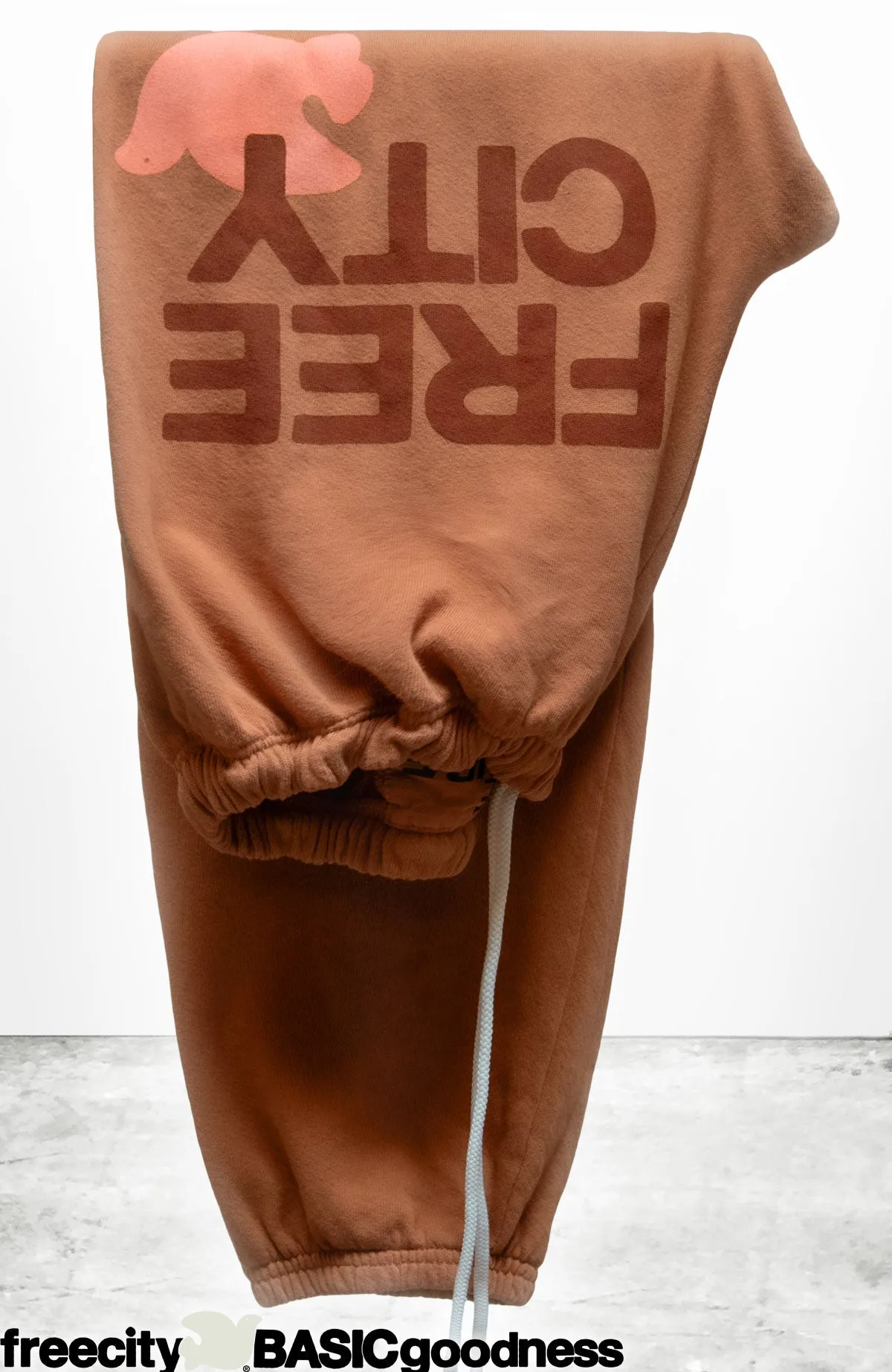 FREECITY sweatpant - toner sold by freecity